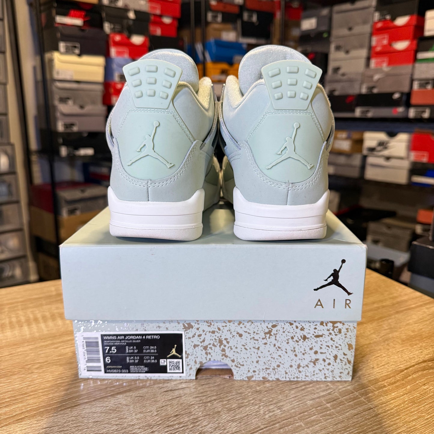 Size 6 M- Air Jordan 4 Retro Abundance / Seafoam