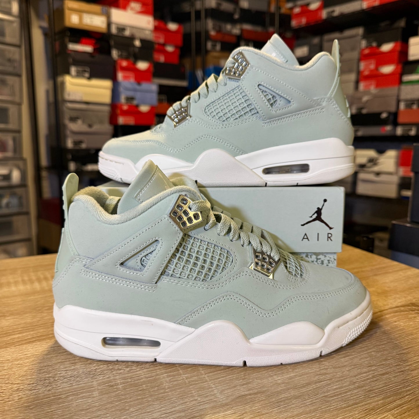 Size 6 M- Air Jordan 4 Retro Abundance / Seafoam