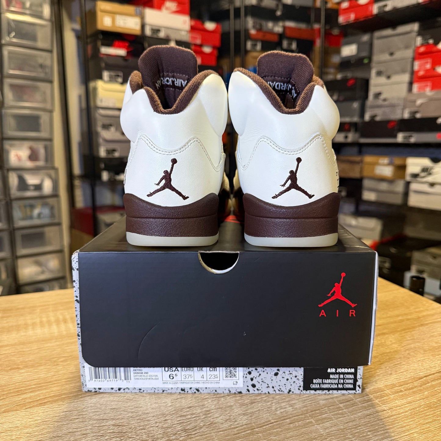 Size 5 M - AJ 5 Golden Ticket
