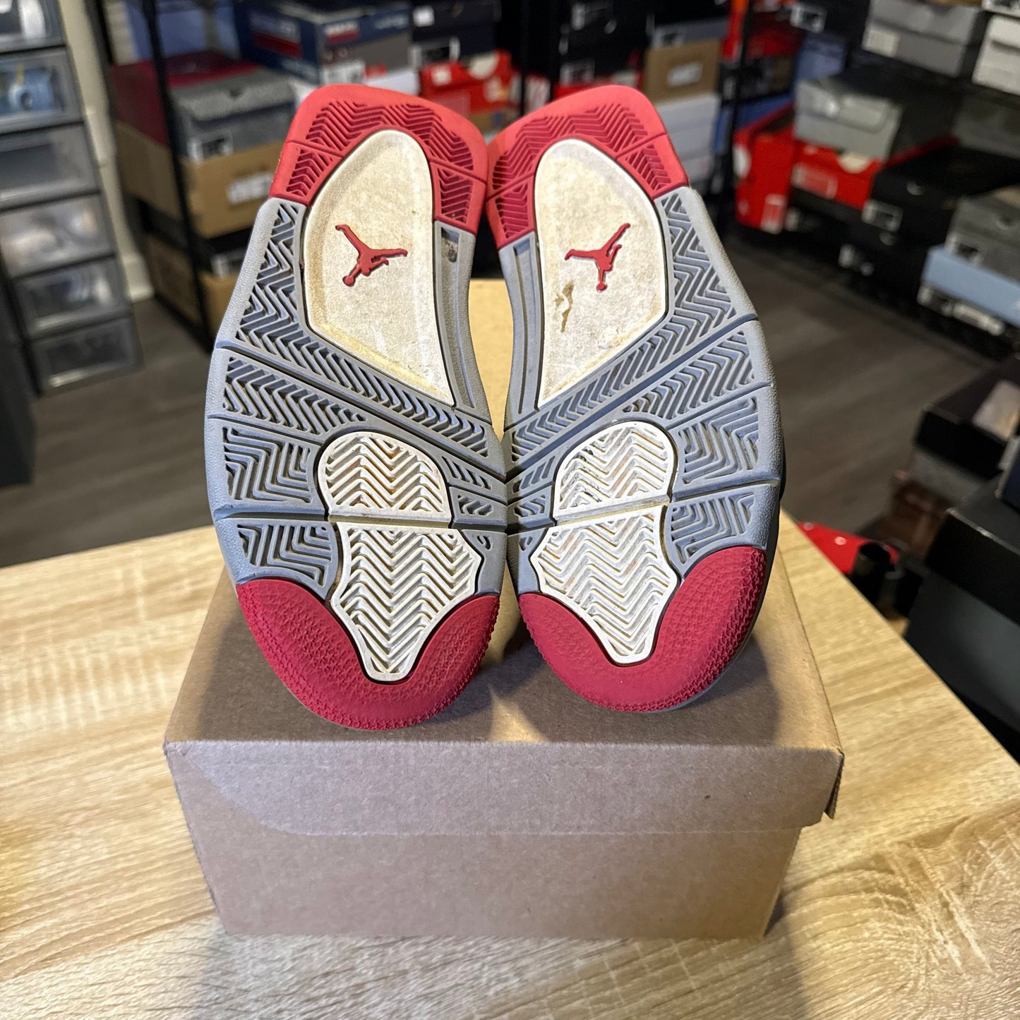 Size 6.5Y - AJ 4 Bred 2019