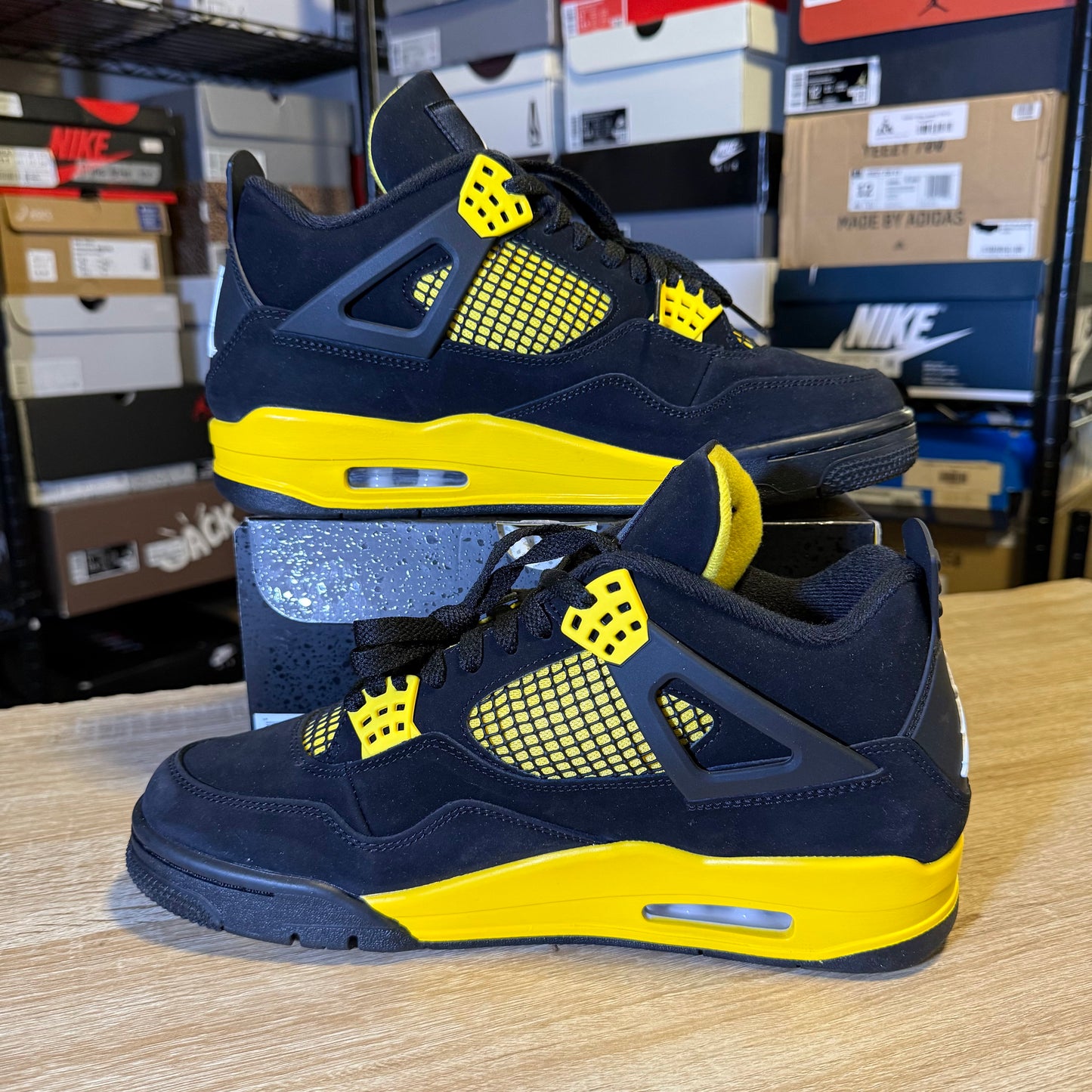 Size 10.5 - AJ 4 Thunder