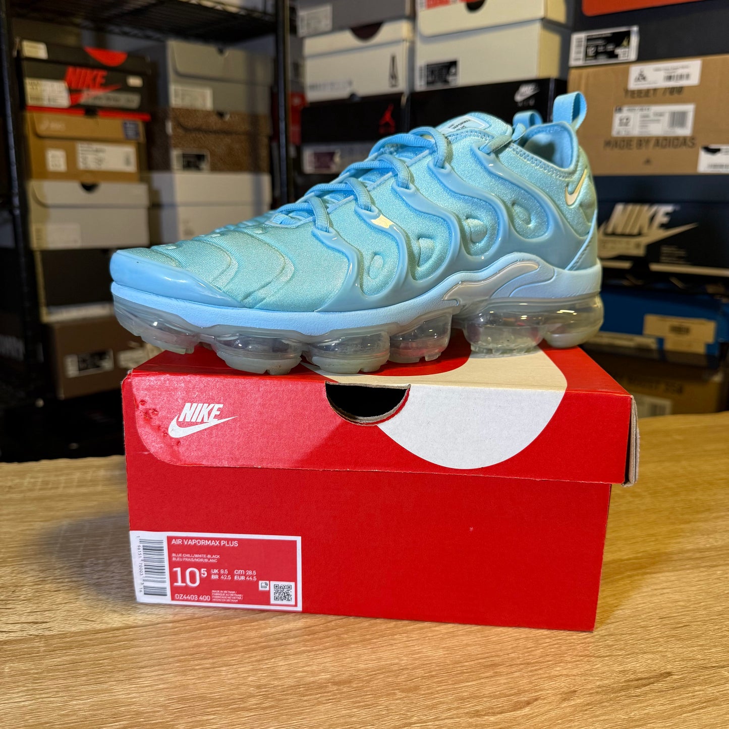 Size 10.5 - Air VaporMax Plus University Blue