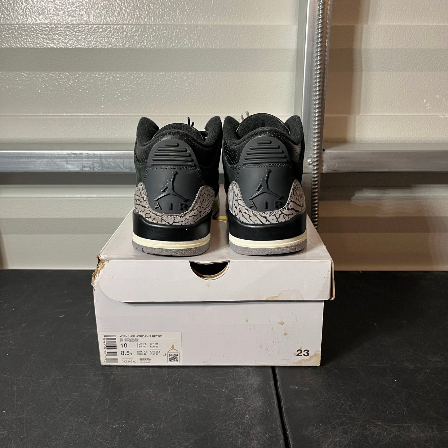 Size 8.5M - AJ 3 Off Noir