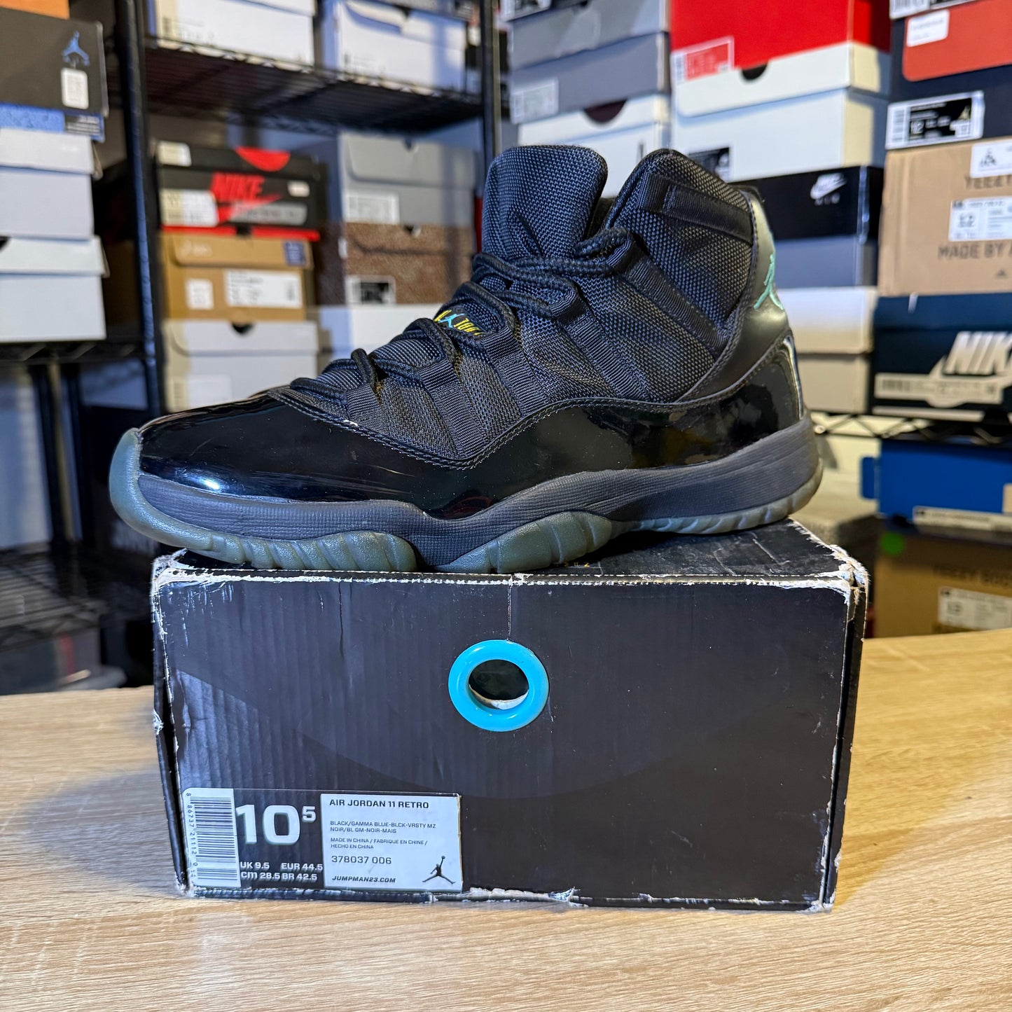 Size 10.5 - AJ 11 Gamma Blue