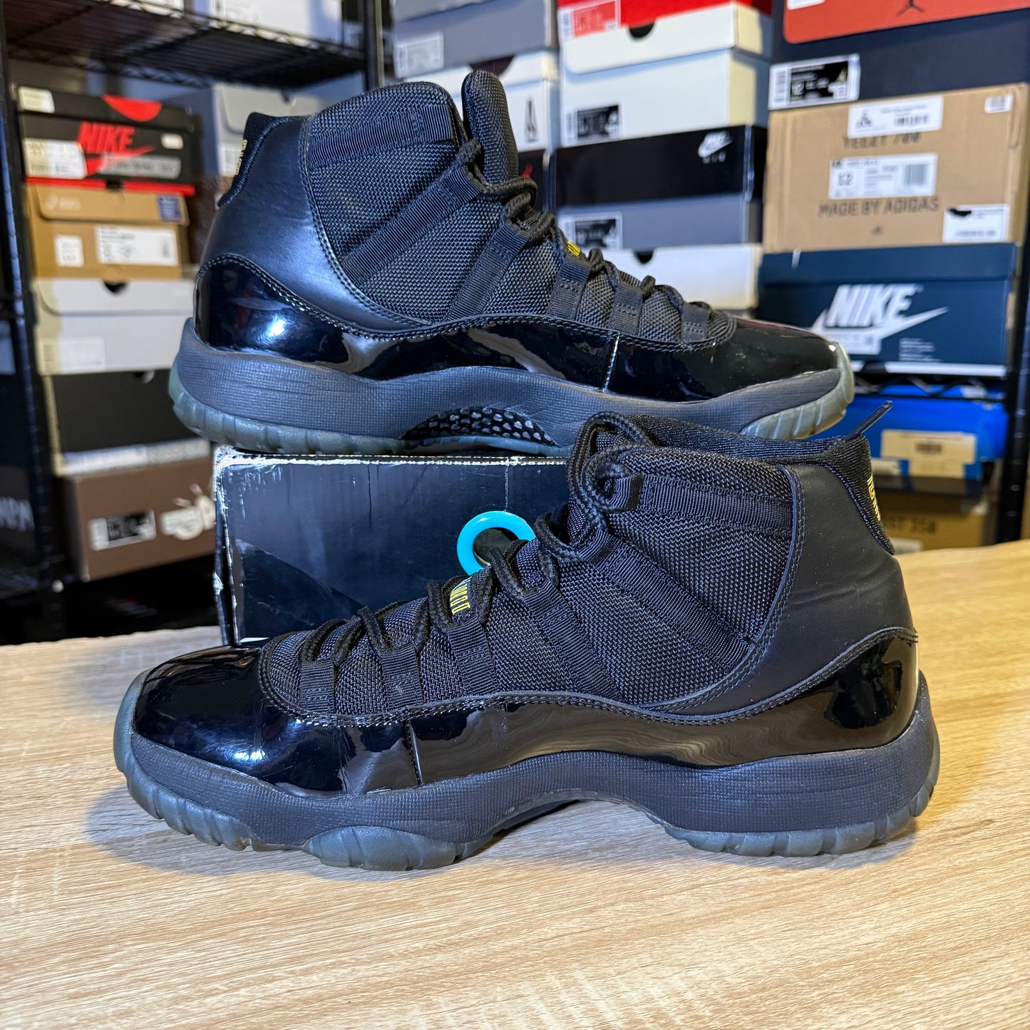 Size 10.5 - AJ 11 Gamma Blue
