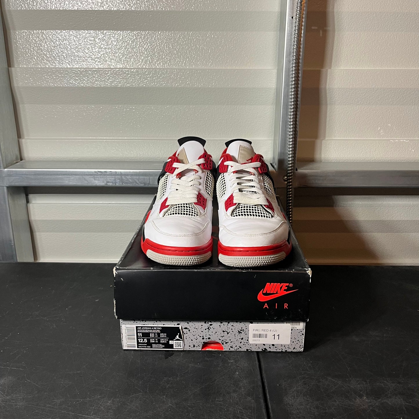 Size 11 - AJ 4 Fire Red