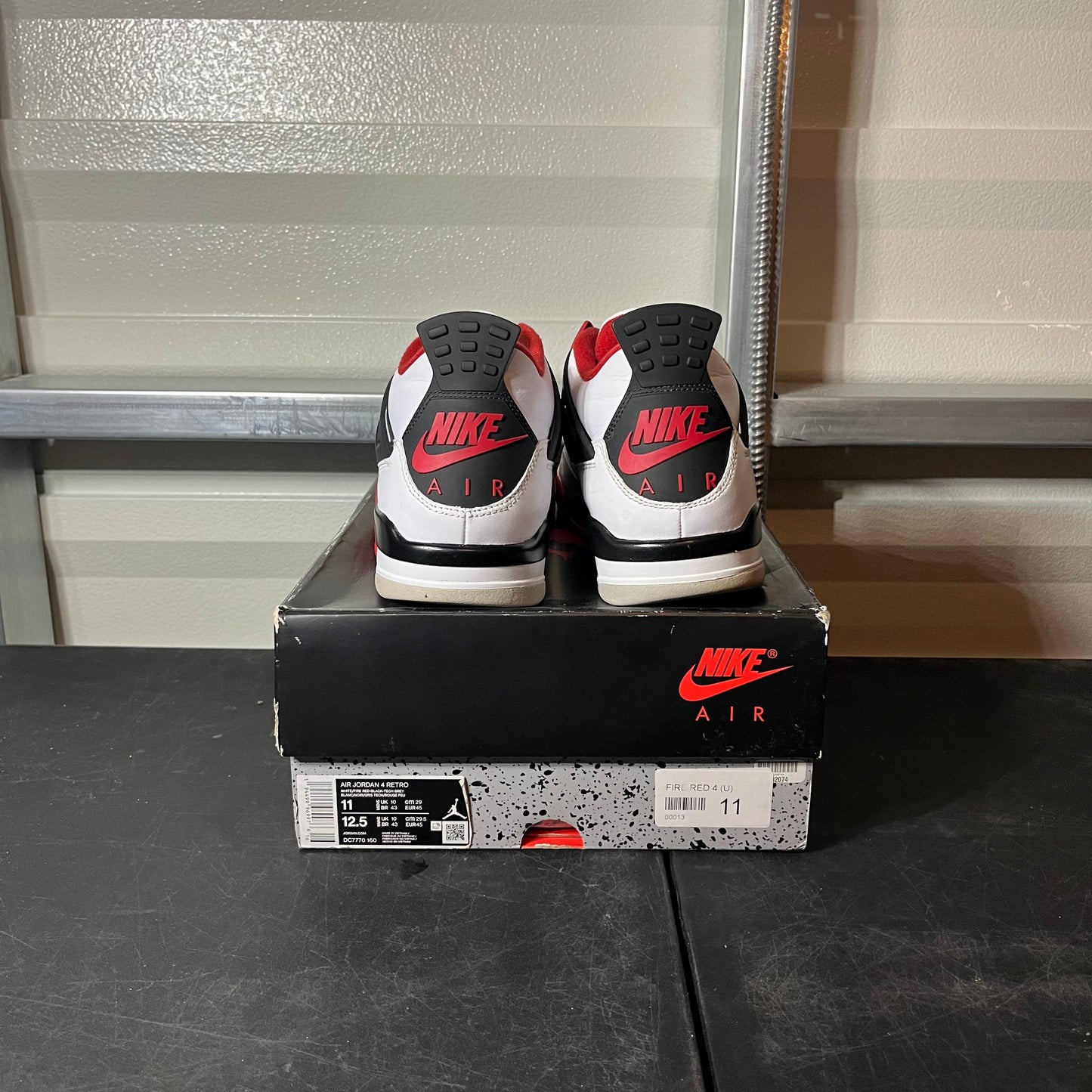 Size 11 - AJ 4 Fire Red