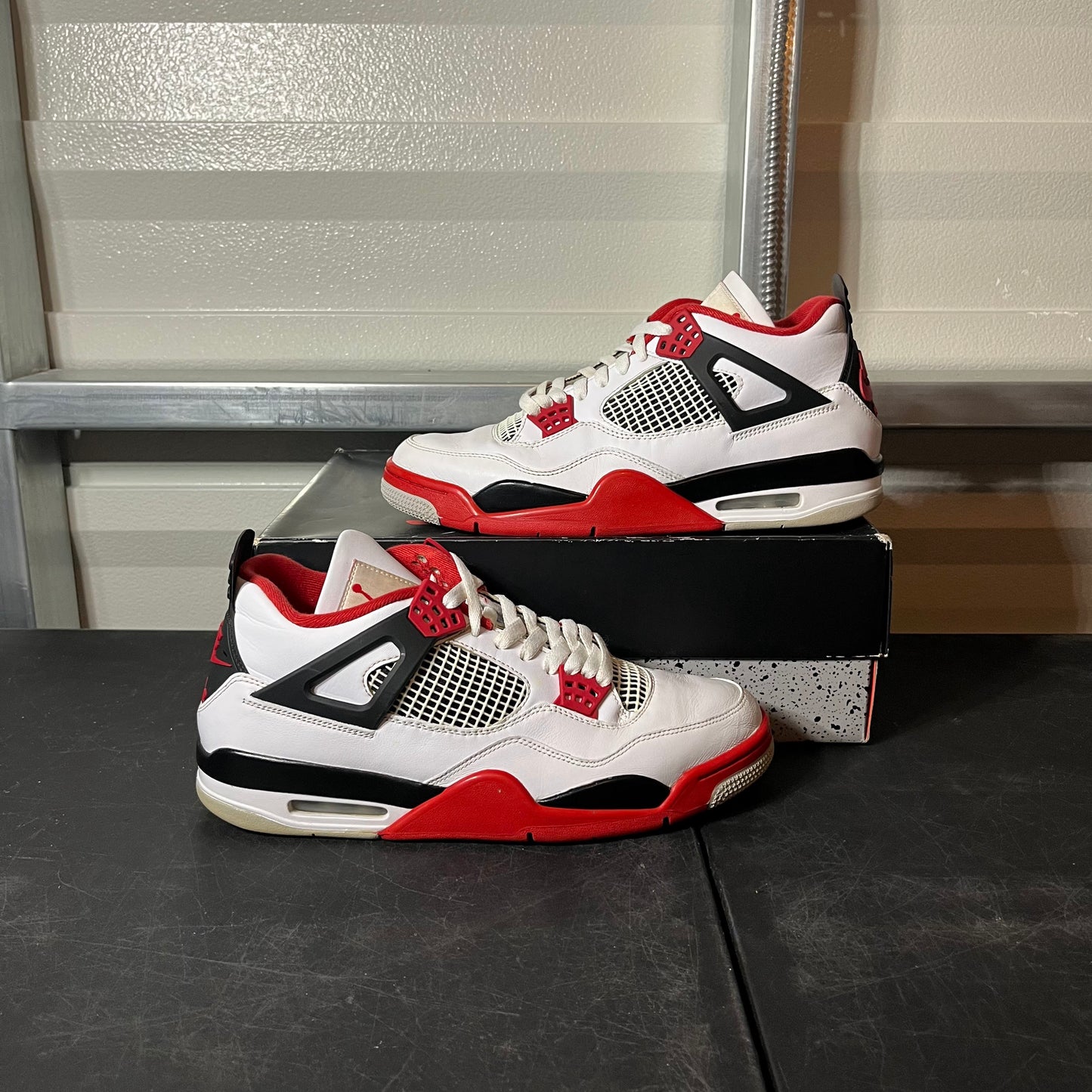 Size 11 - AJ 4 Fire Red
