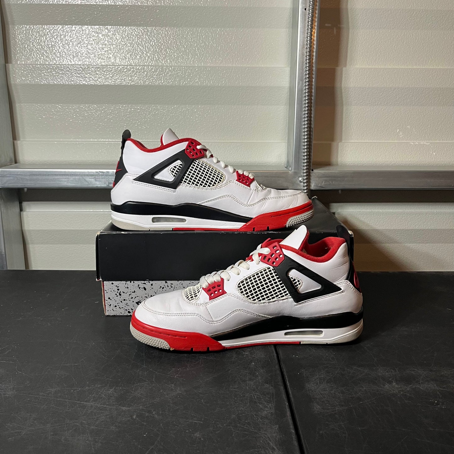 Size 11 - AJ 4 Fire Red