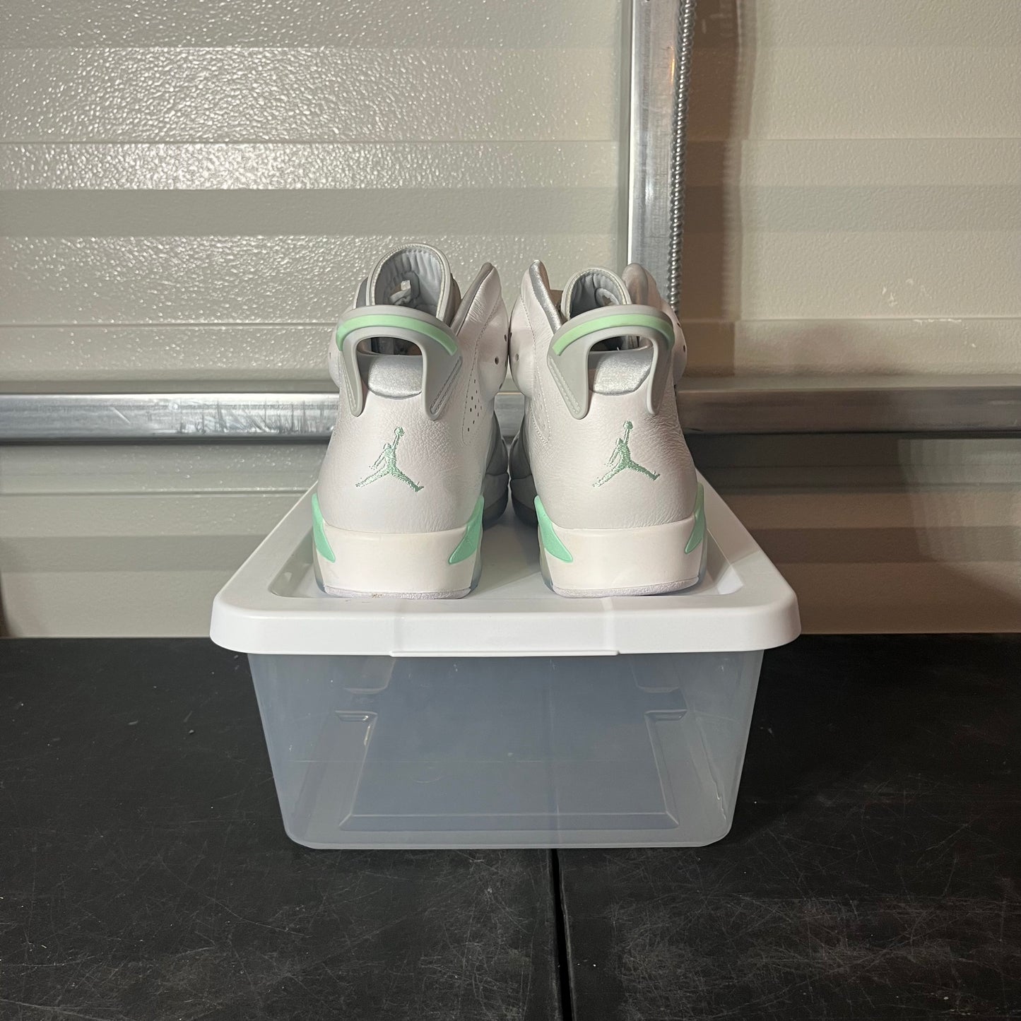 Size 10.5W - AJ 6 Mint Foam