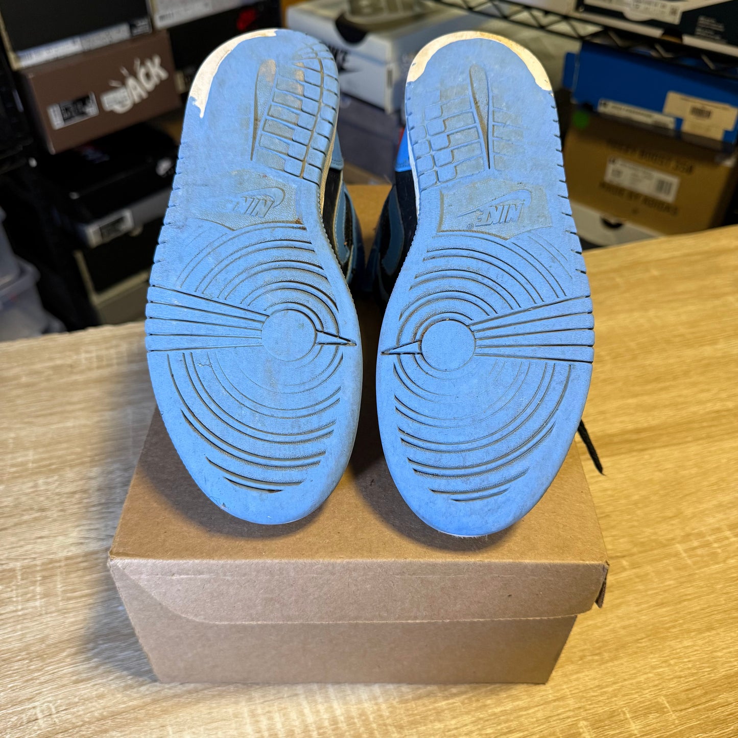 Size 6.5Y - AJ1 Mid University  Blue