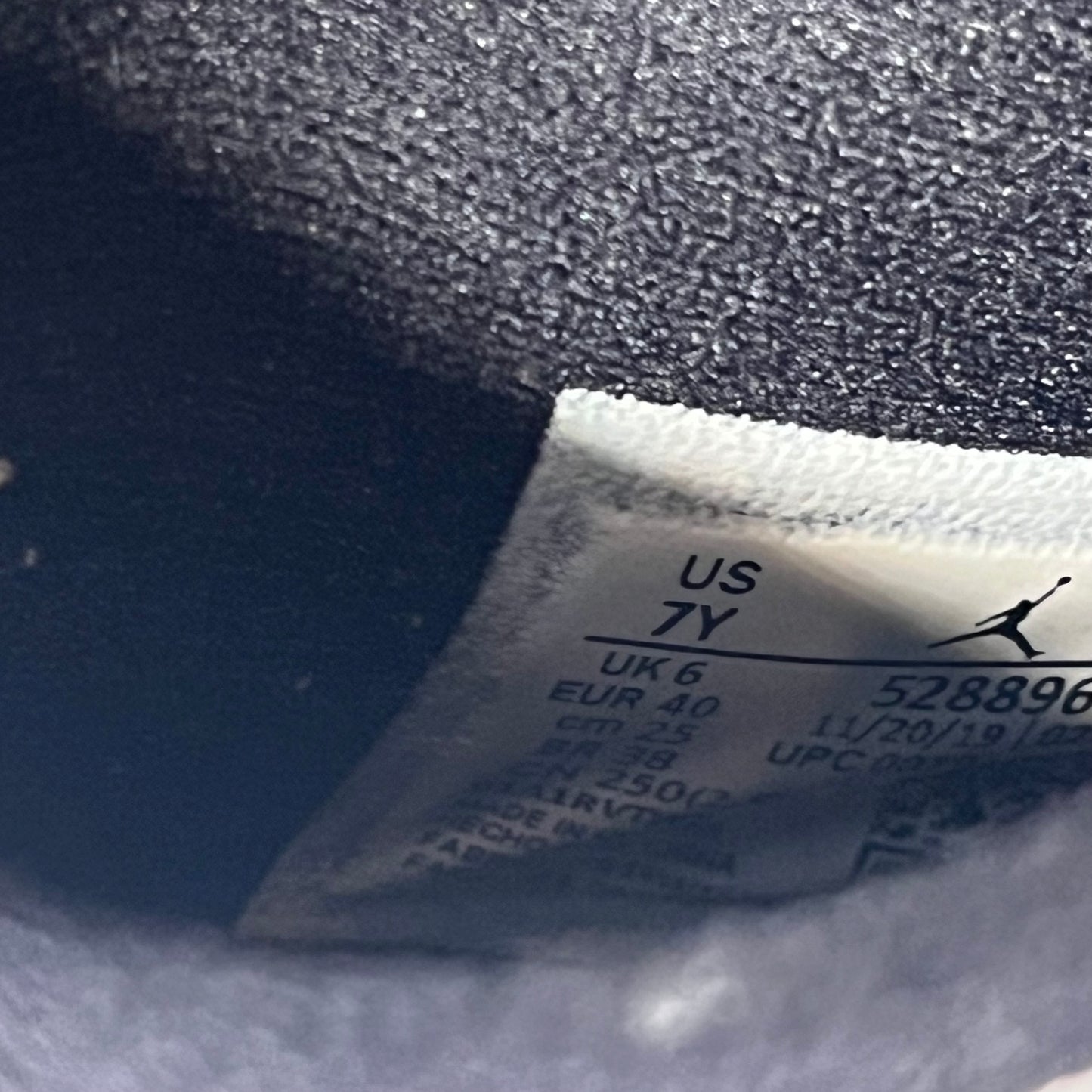 Size 7Y - AJ 11 Concord Bred