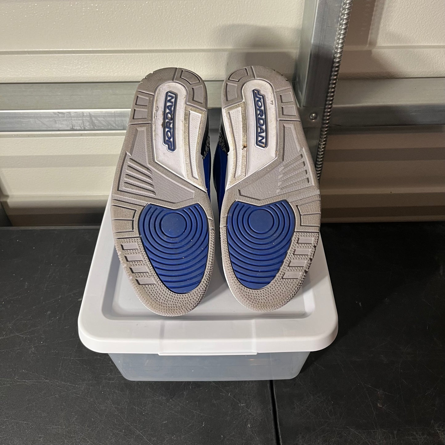 Size 9.5 - AJ 3 Varsity Royal