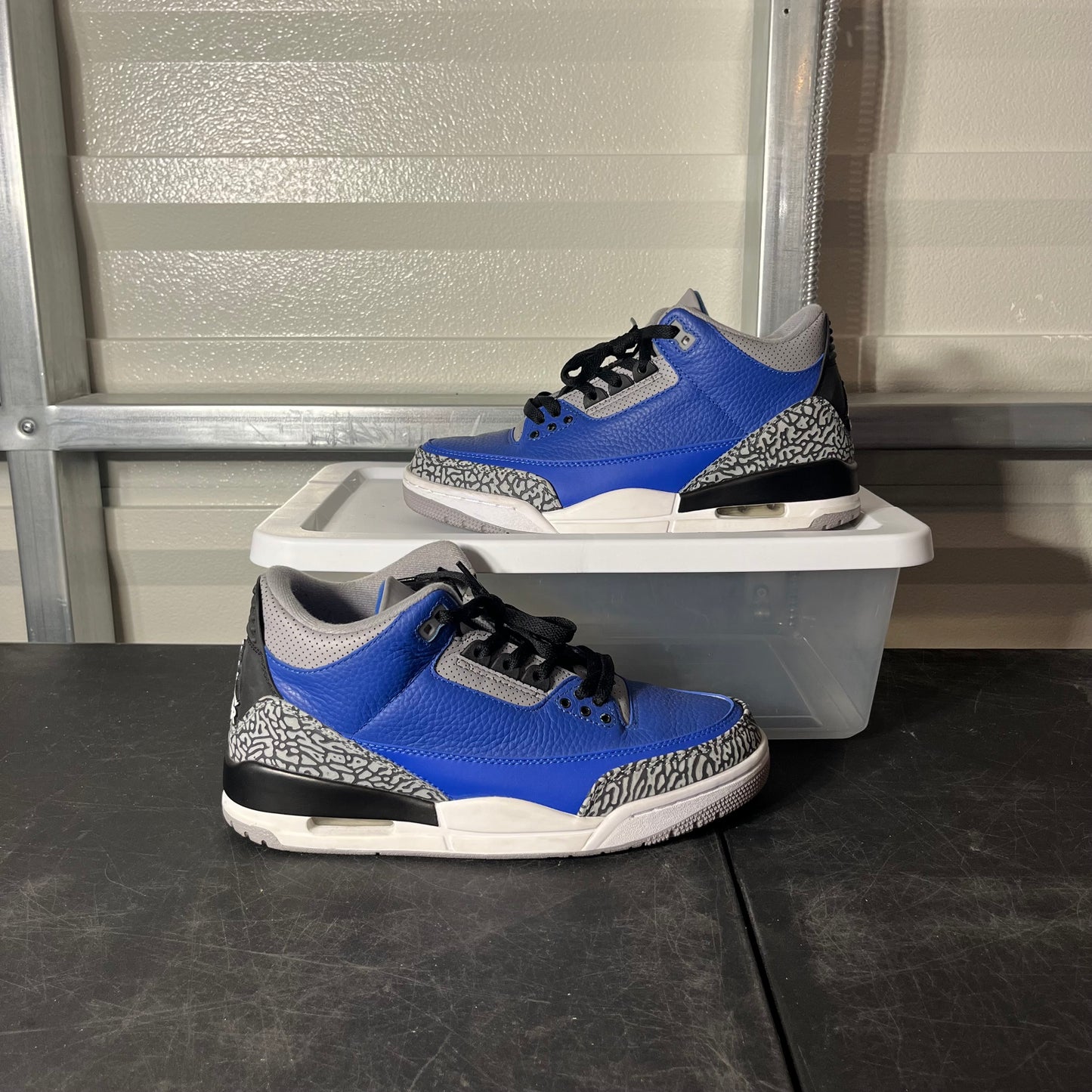 Size 9.5 - AJ 3 Varsity Royal