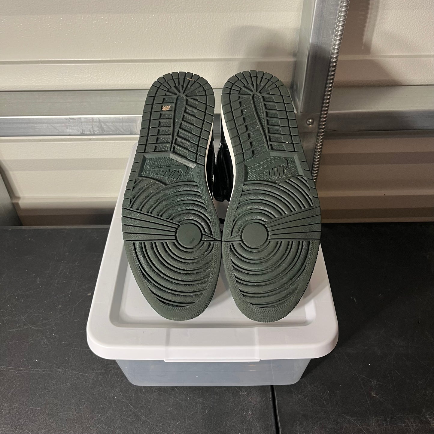 Size 10.5 - AJ 1 Green