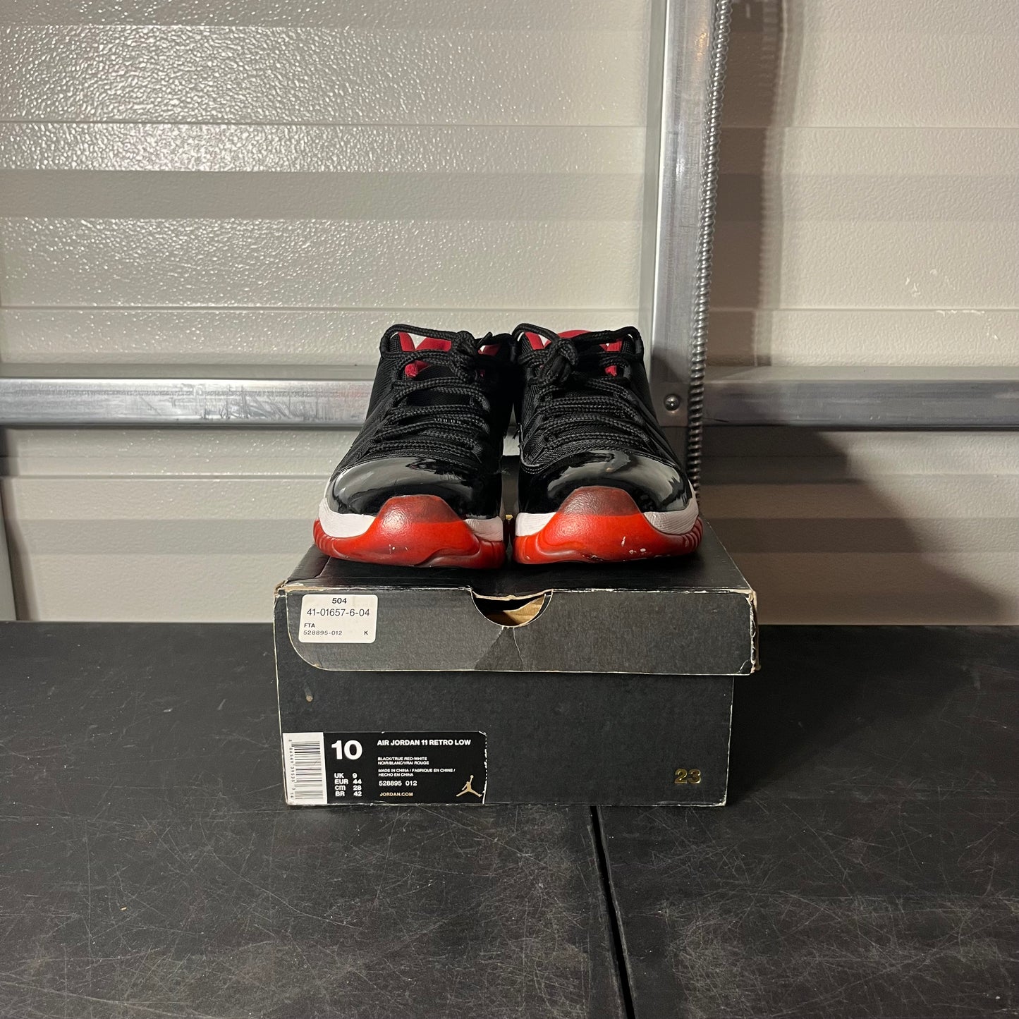 Size 10 - AJ 11 Low Bred