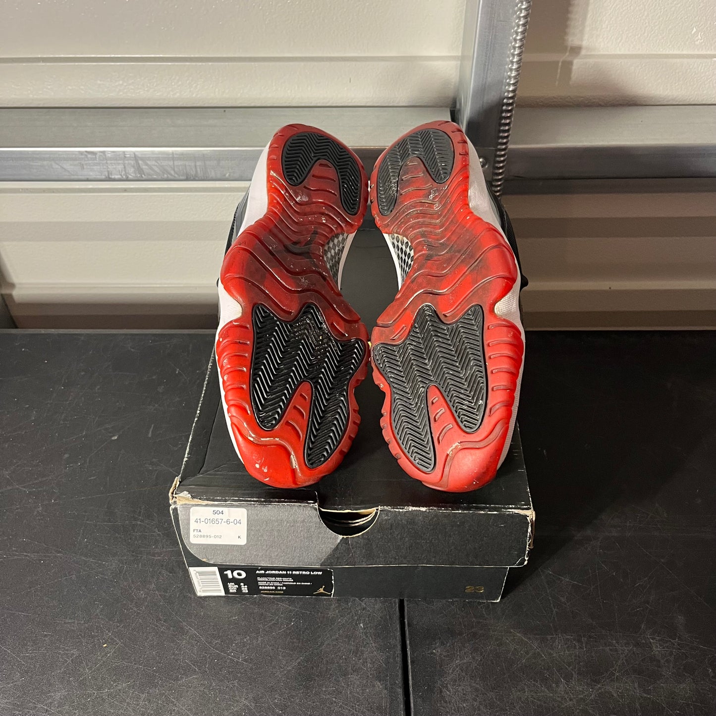 Size 10 - AJ 11 Low Bred
