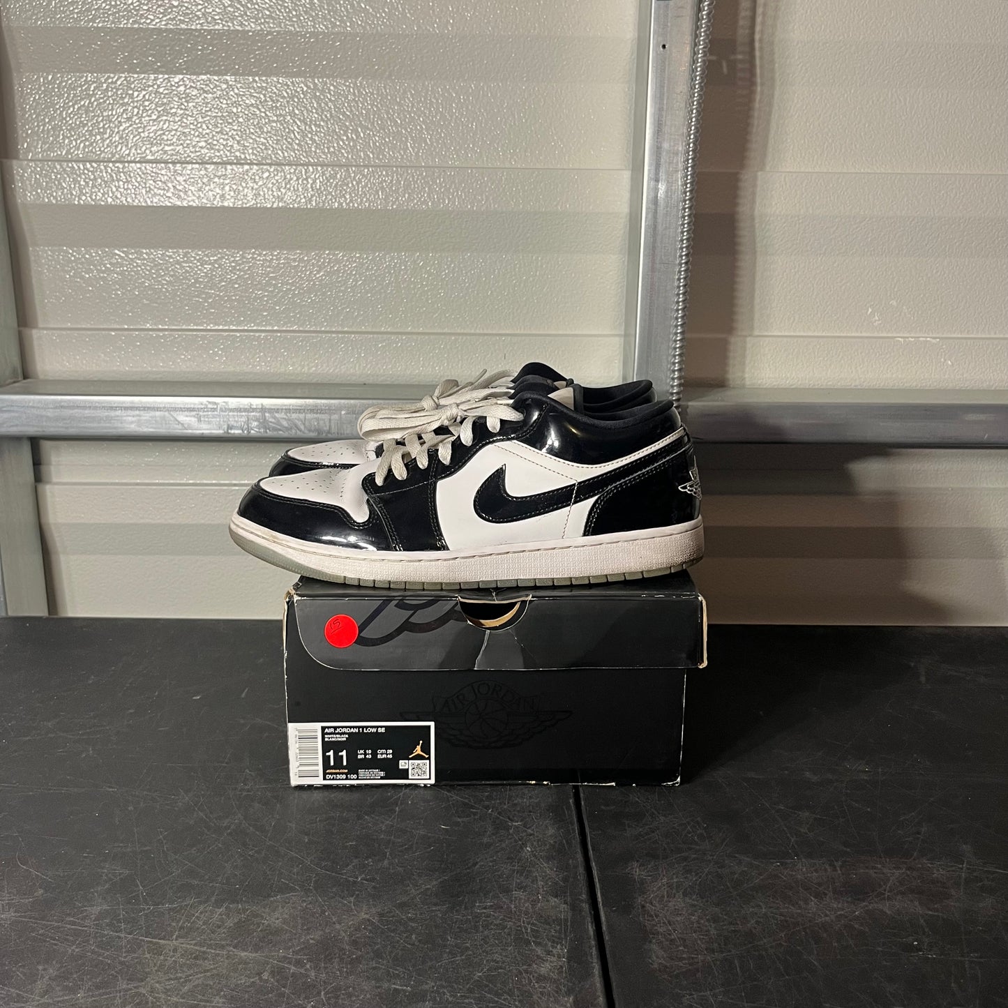 Size 11 - AJ 1 Low Black