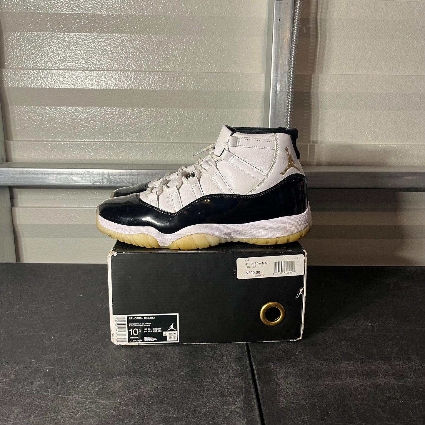 Size 10.5 - AJ 11 Dmp