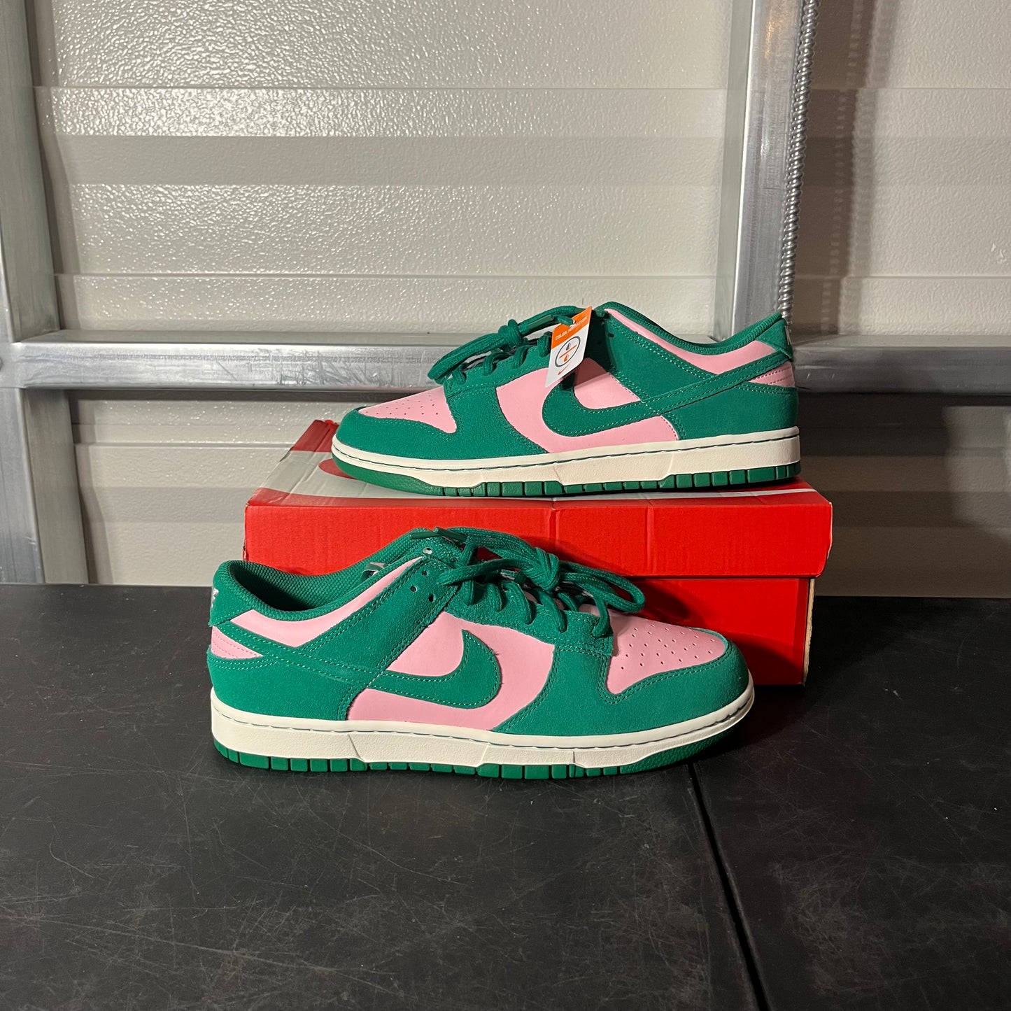 Size 10.5 - Dunk Malachite Pink