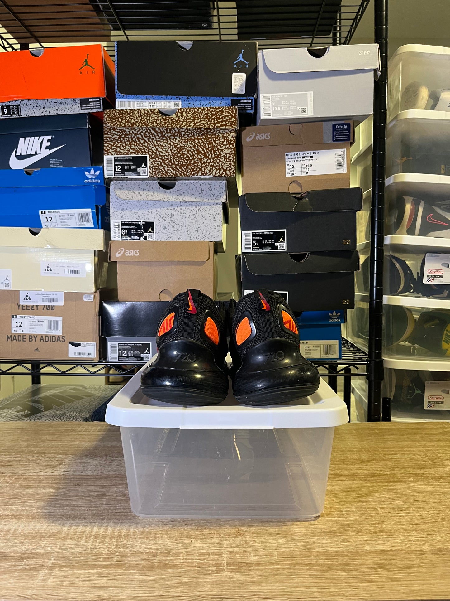 Size 11.5 - Air Max 720 Black Crimson