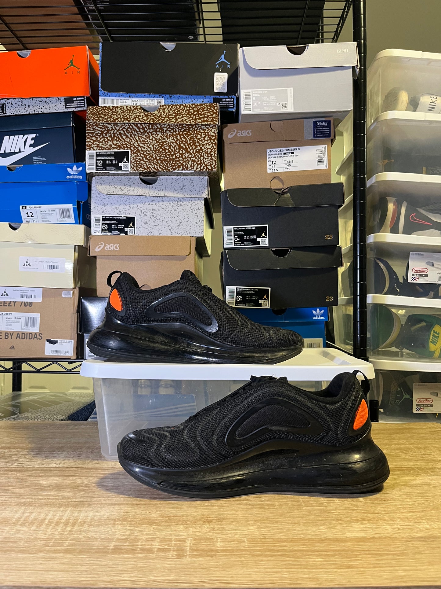 Size 11.5 - Air Max 720 Black Crimson