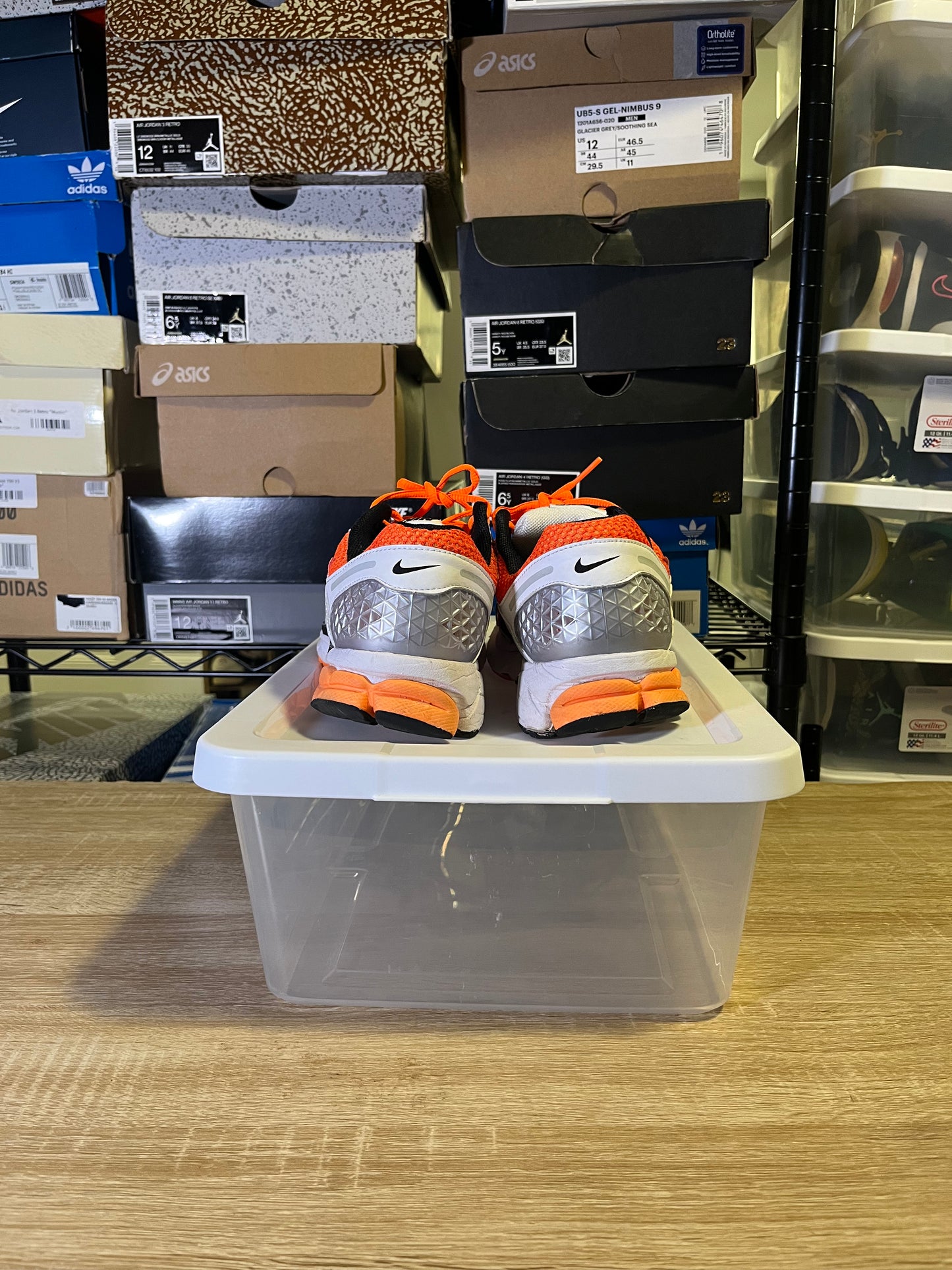 Size 8 - Air Zoom Vomero 5 Total Orange