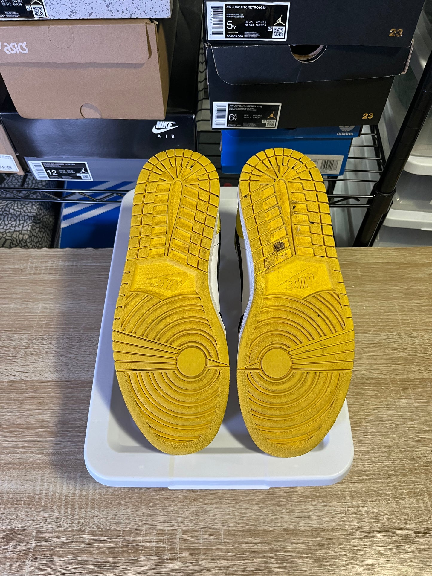 Size 11.5 - AJ 1 SE Mid Yellow Toe