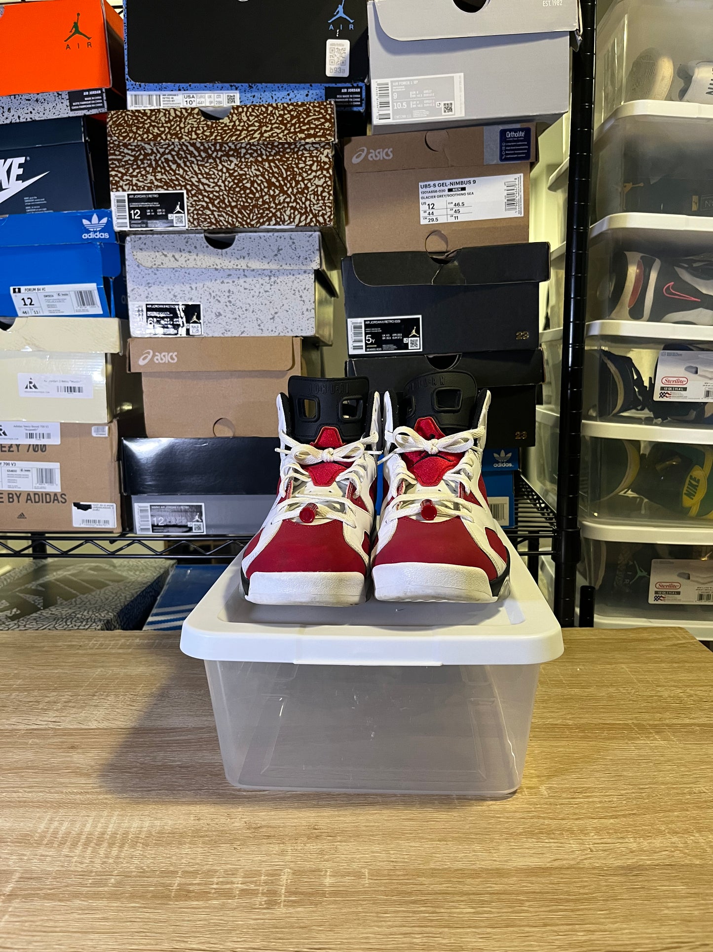 Size 11.5 - AJ 6 Retro OG Mid Carmine