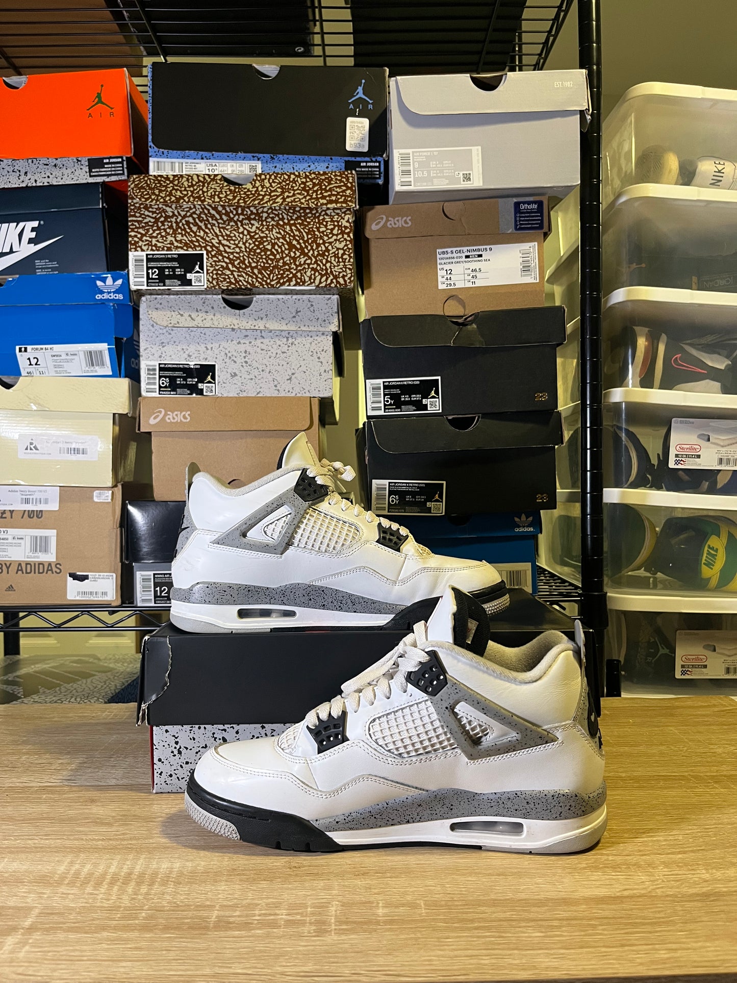 Size 10 - AJ 4 Retro OG 2025 White Cement