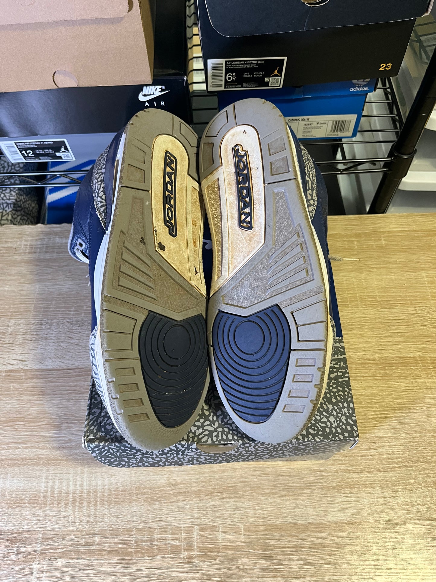 Size 11 - AJ 3 Georgetown