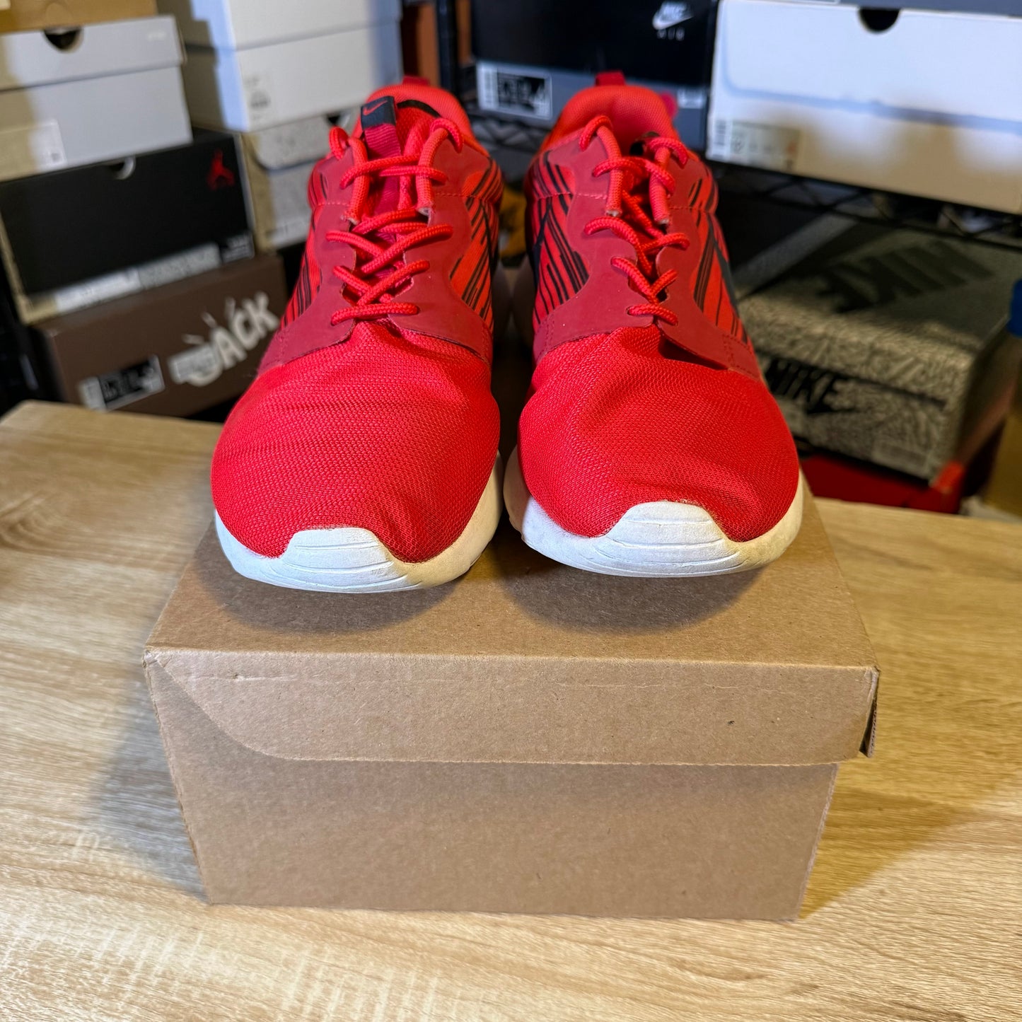 Size 9 - Nike Rosherun Hyper Red