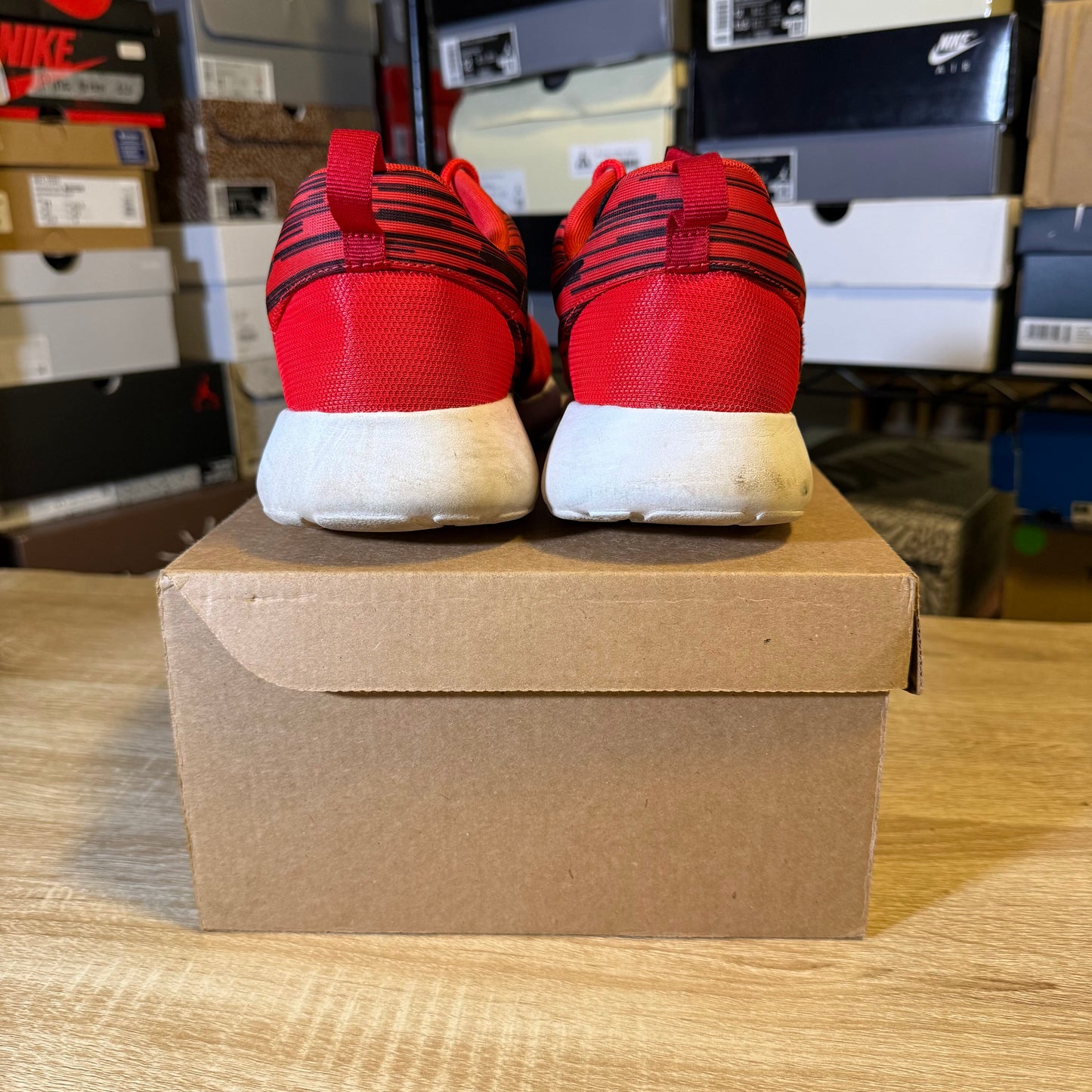 Size 9 - Nike Rosherun Hyper Red