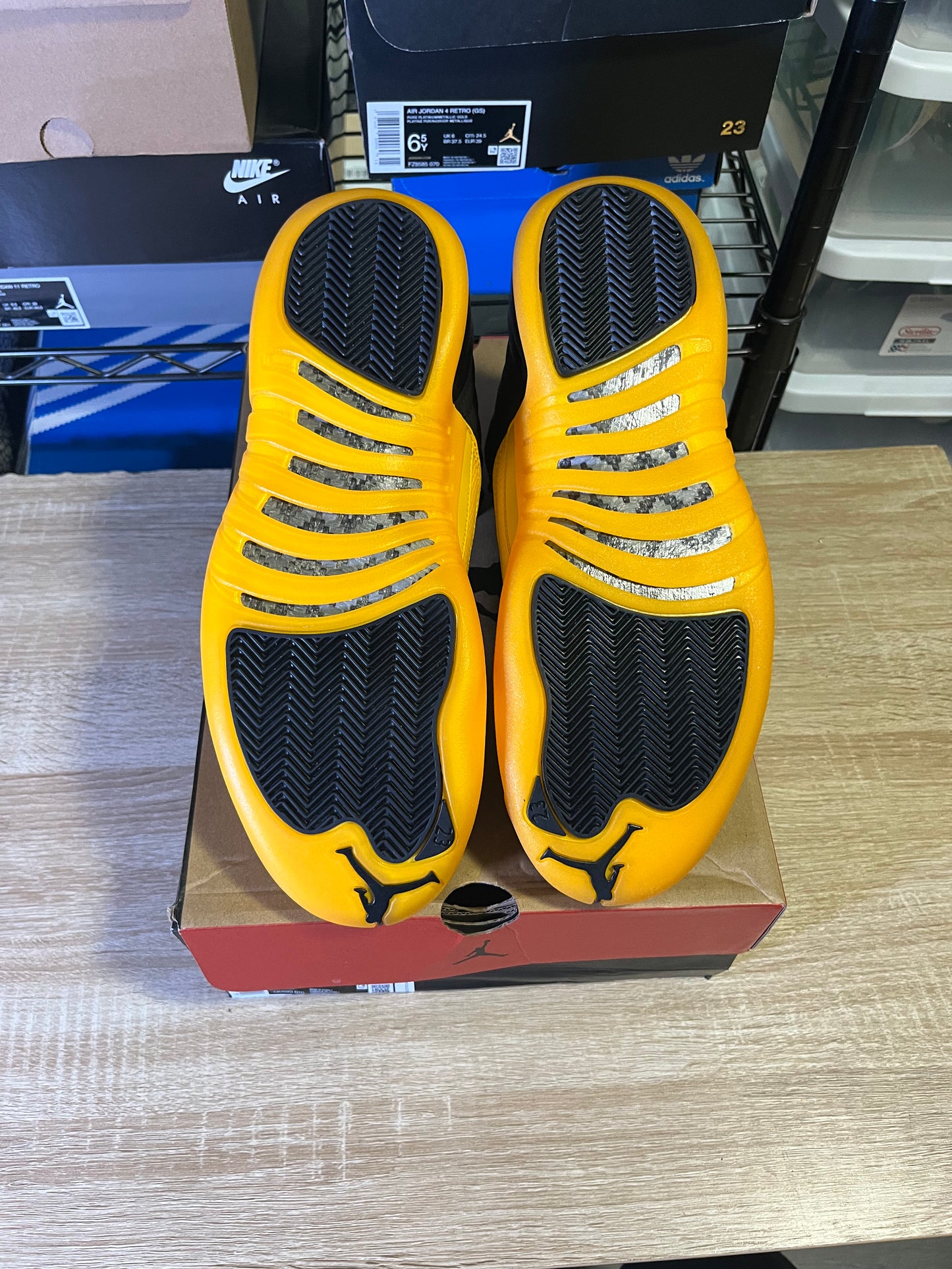 Size 10 – AJ 12 University Gold