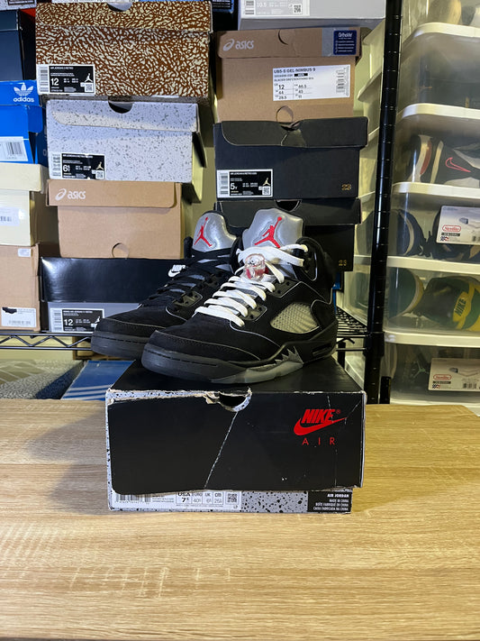 Size 7Y – AJ 5 Reimagined Black Metallic