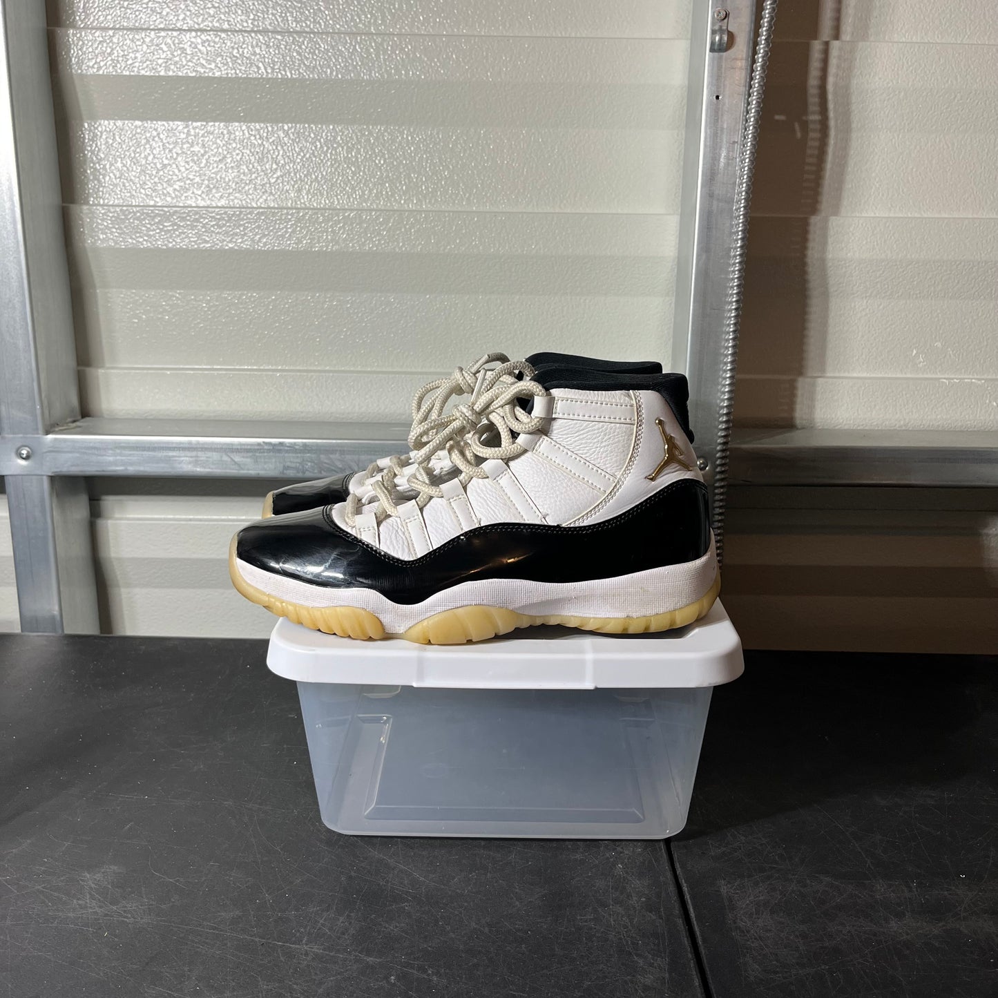Size 9.5 - AJ 11 Dmp Gratitude