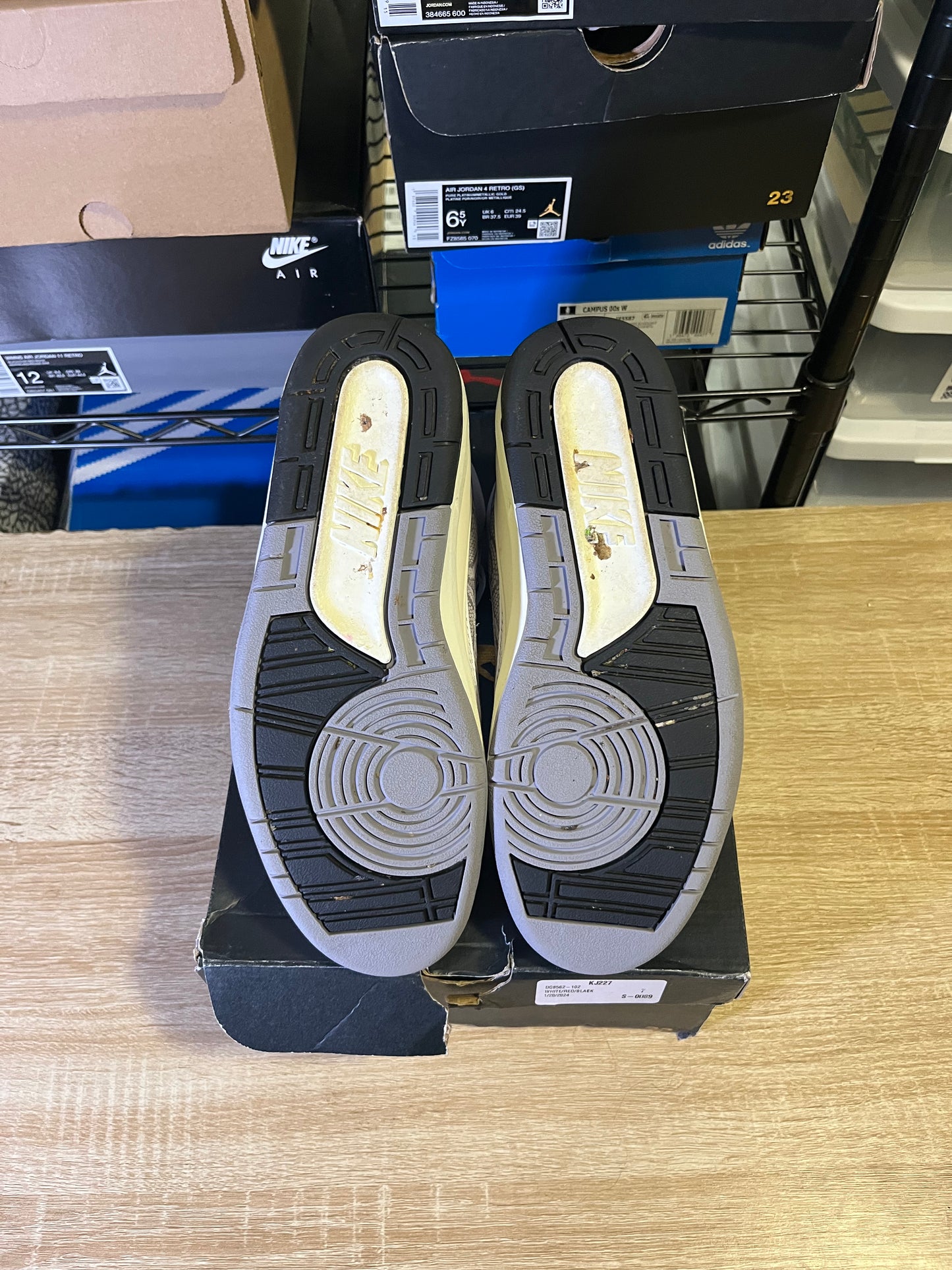 Size 7Y – AJ 2 Python