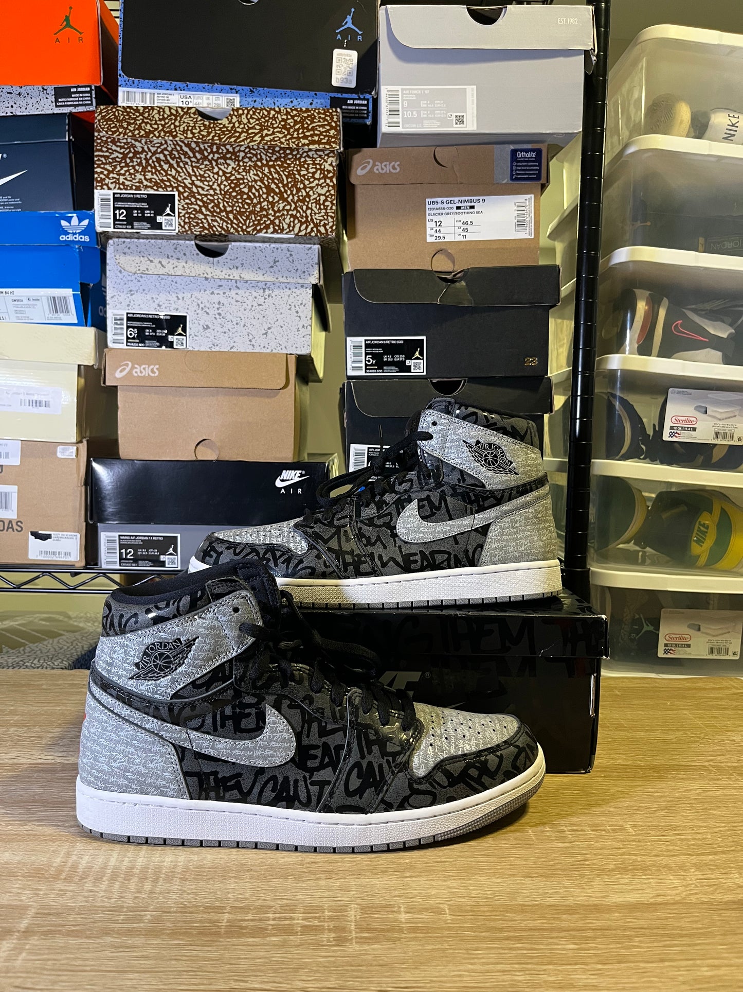 Size 13 – AJ 1 Rebellionaire