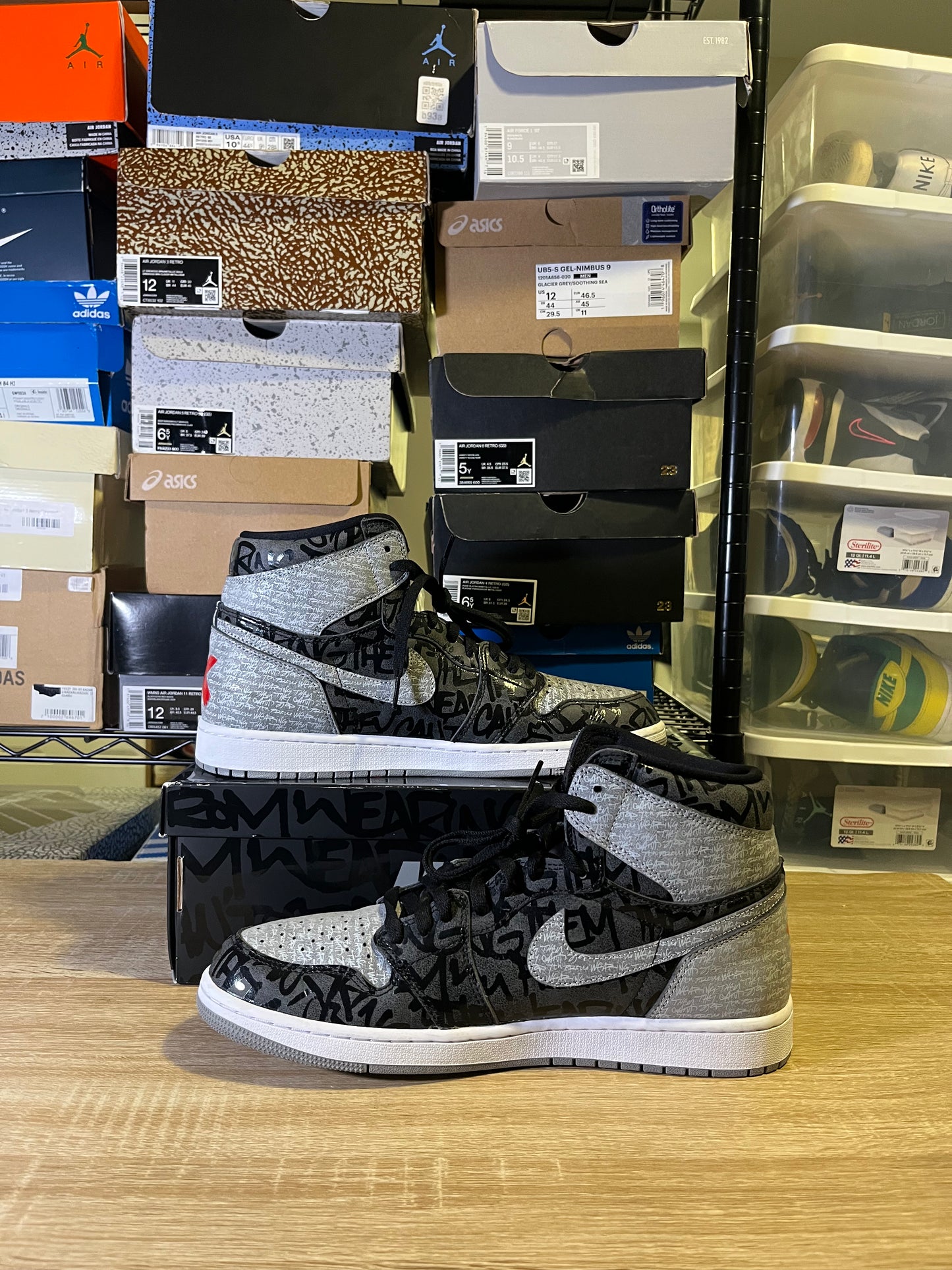 Size 13 – AJ 1 Rebellionaire