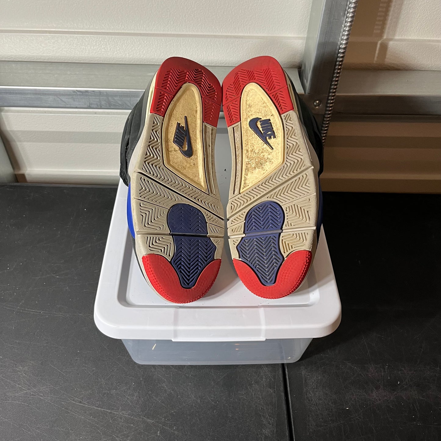 Size 10 - AJ 4 Rare Air