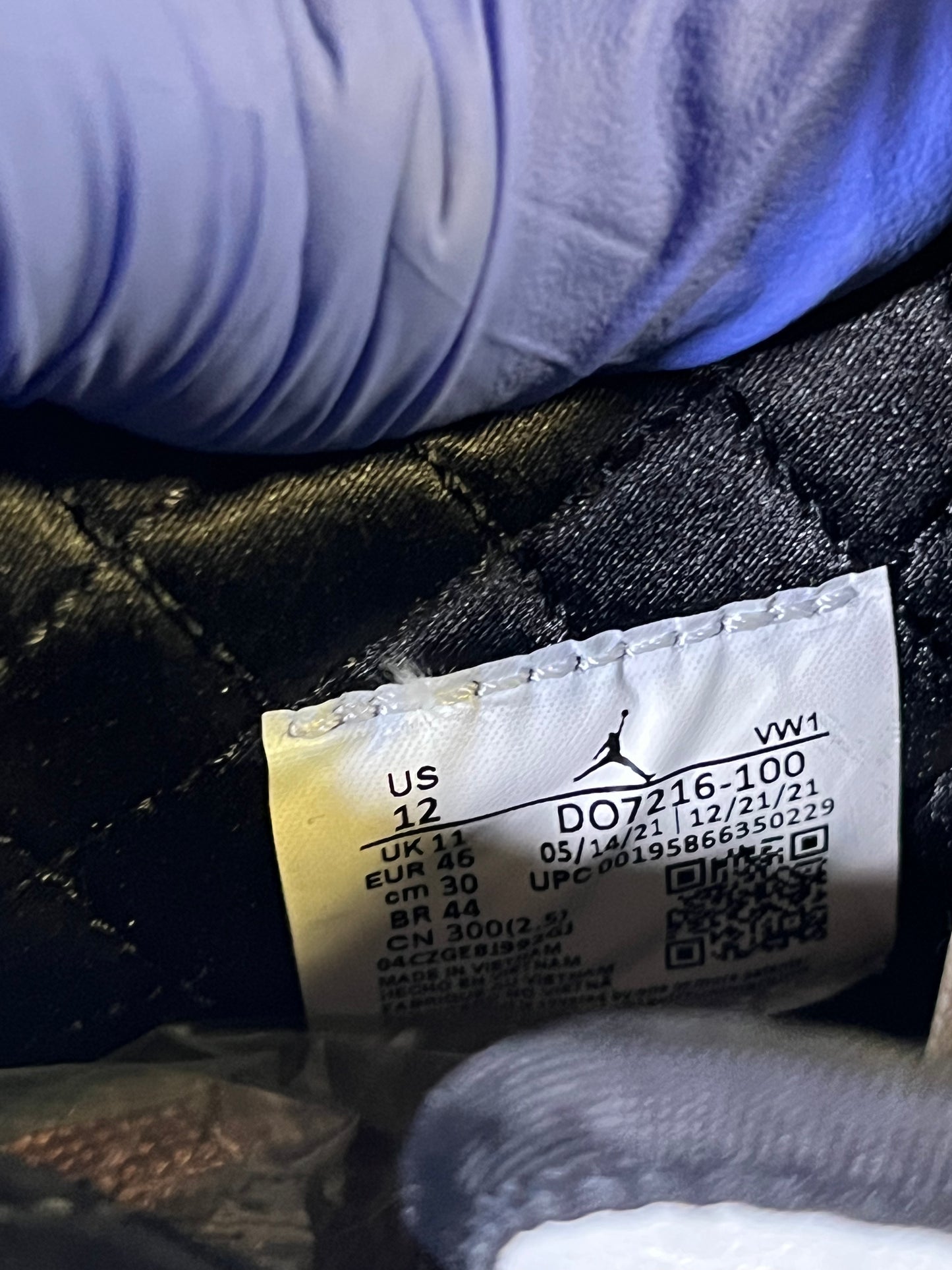 Size 12 - AJ 2 A Ma Maniere