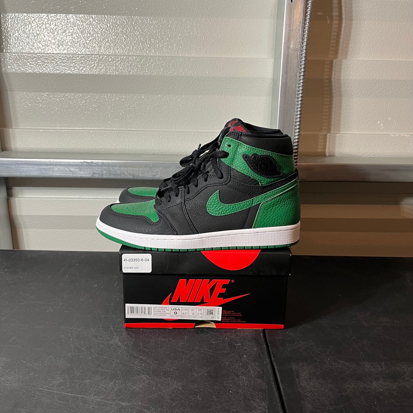 Size 9 - AJ 1 Pine Green 2.0