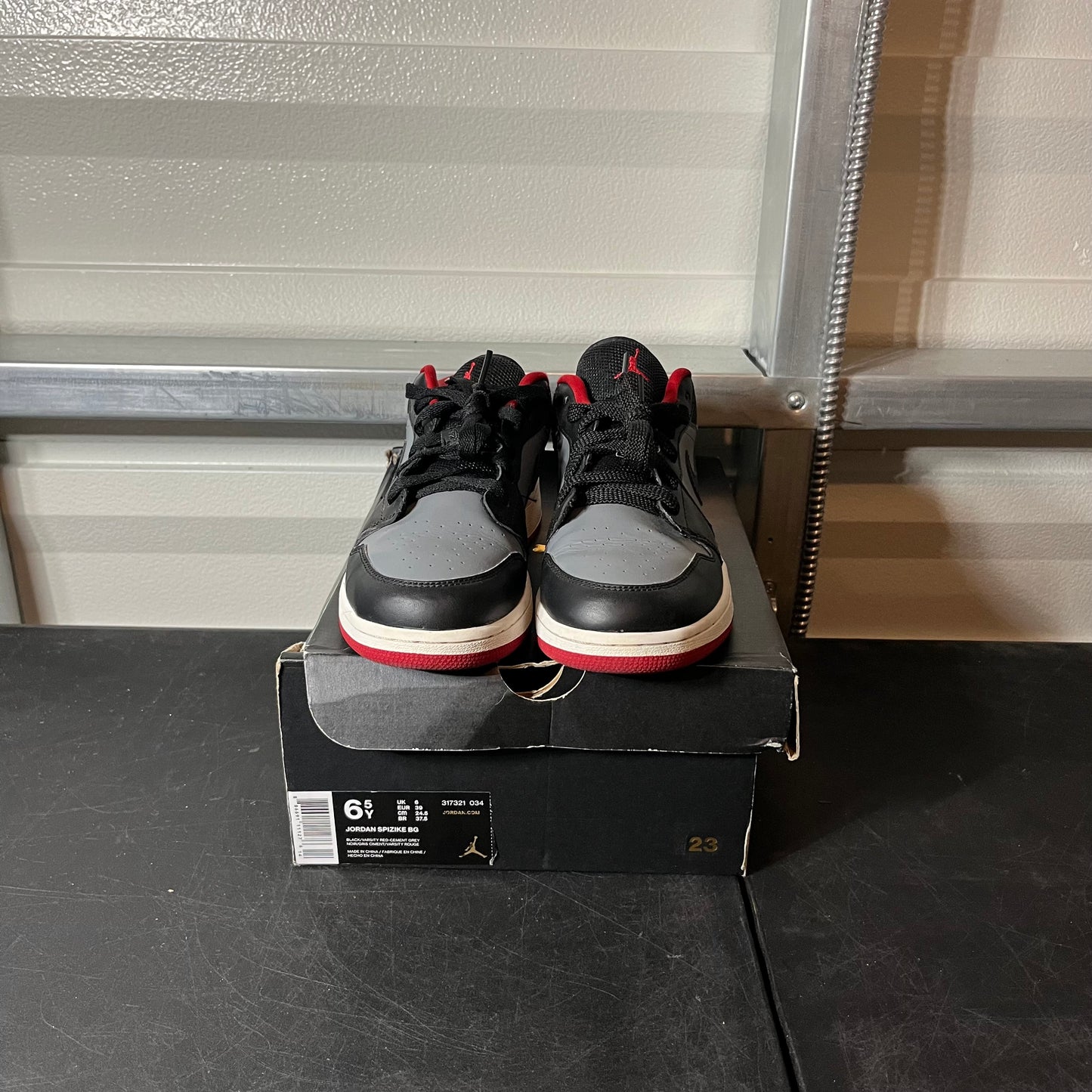 Size 7Y - AJ 1 Low Black/Red