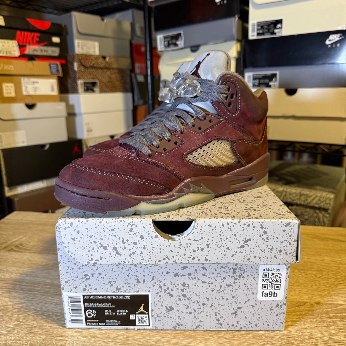 Size 6.5 - AJ 5 Burgundy