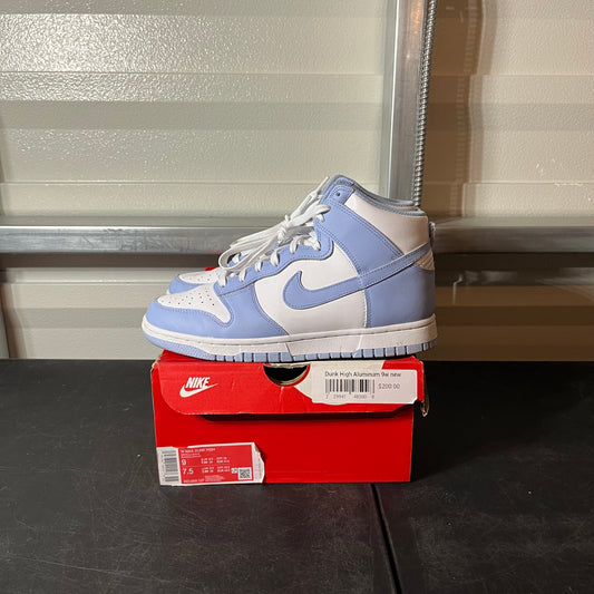 Size 9W - Dunk Aluminum