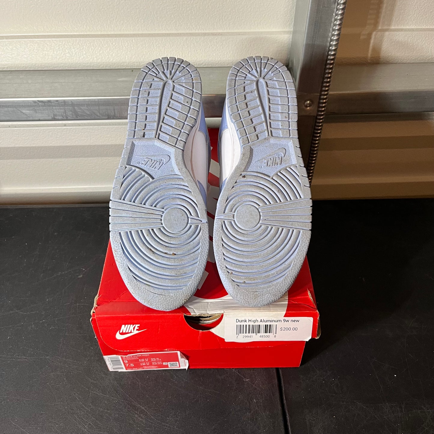 Size 9W - Dunk Aluminum