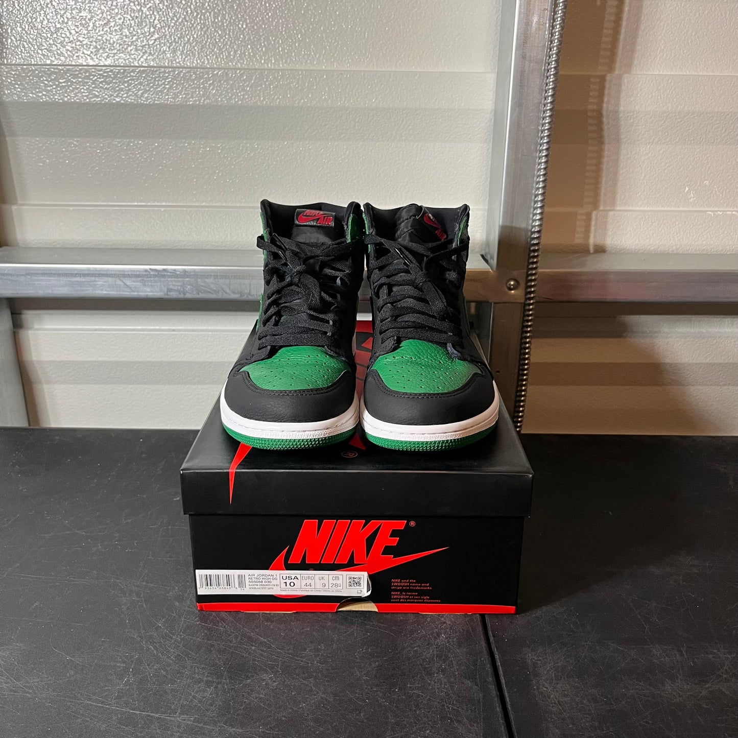 Size 10 - AJ 1 Pine Green 2.0