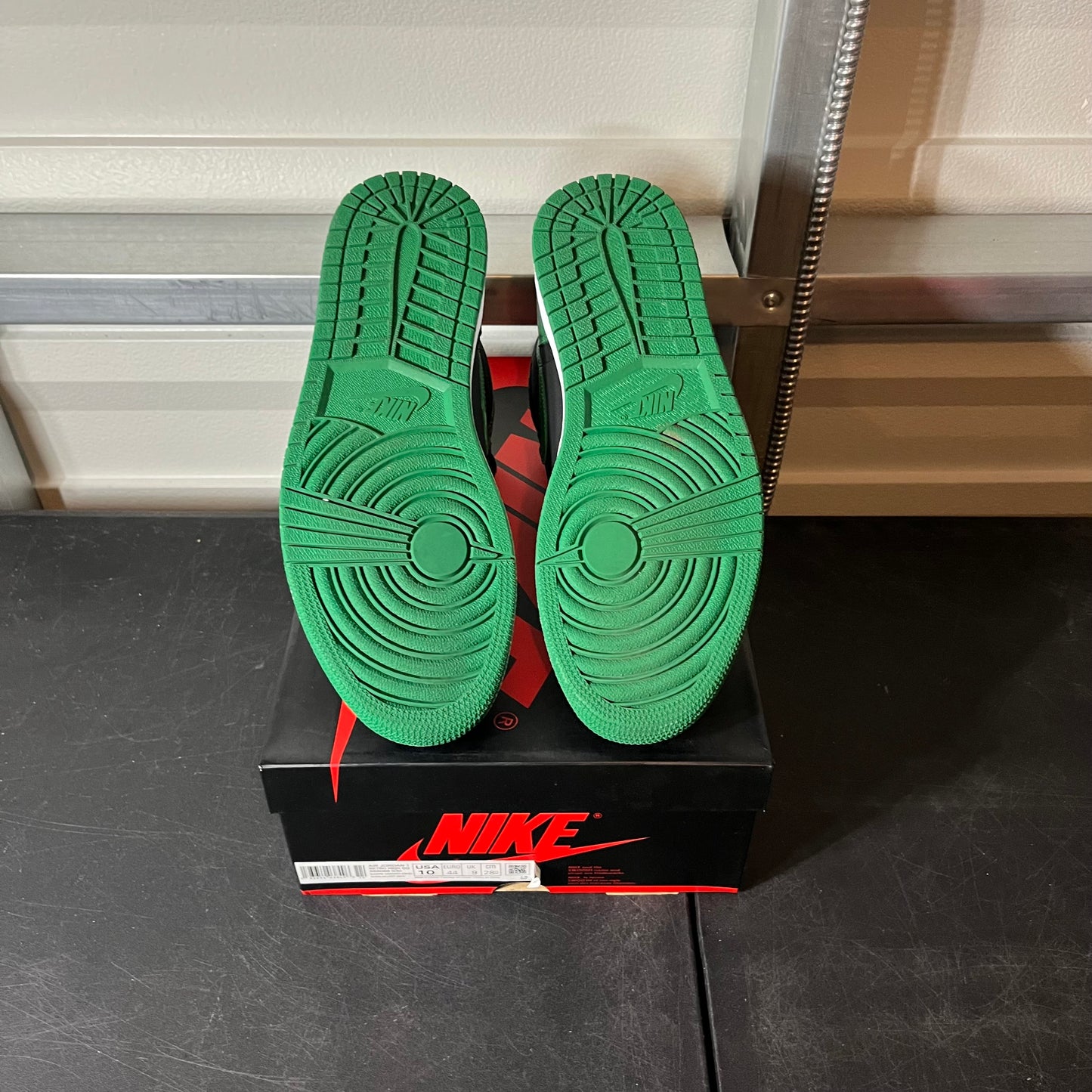 Size 10 - AJ 1 Pine Green 2.0
