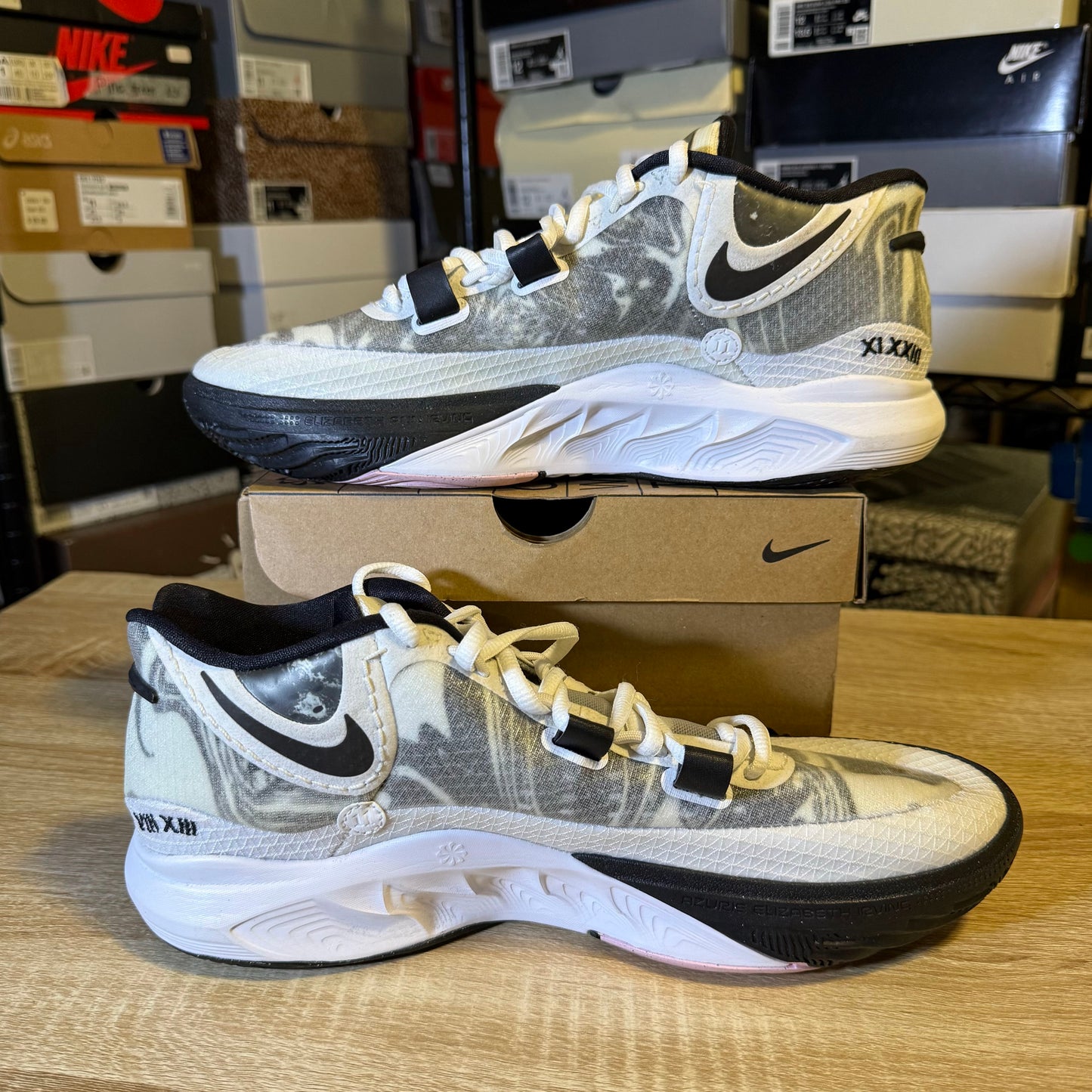 Size 11 - Kyrie 8 White Black