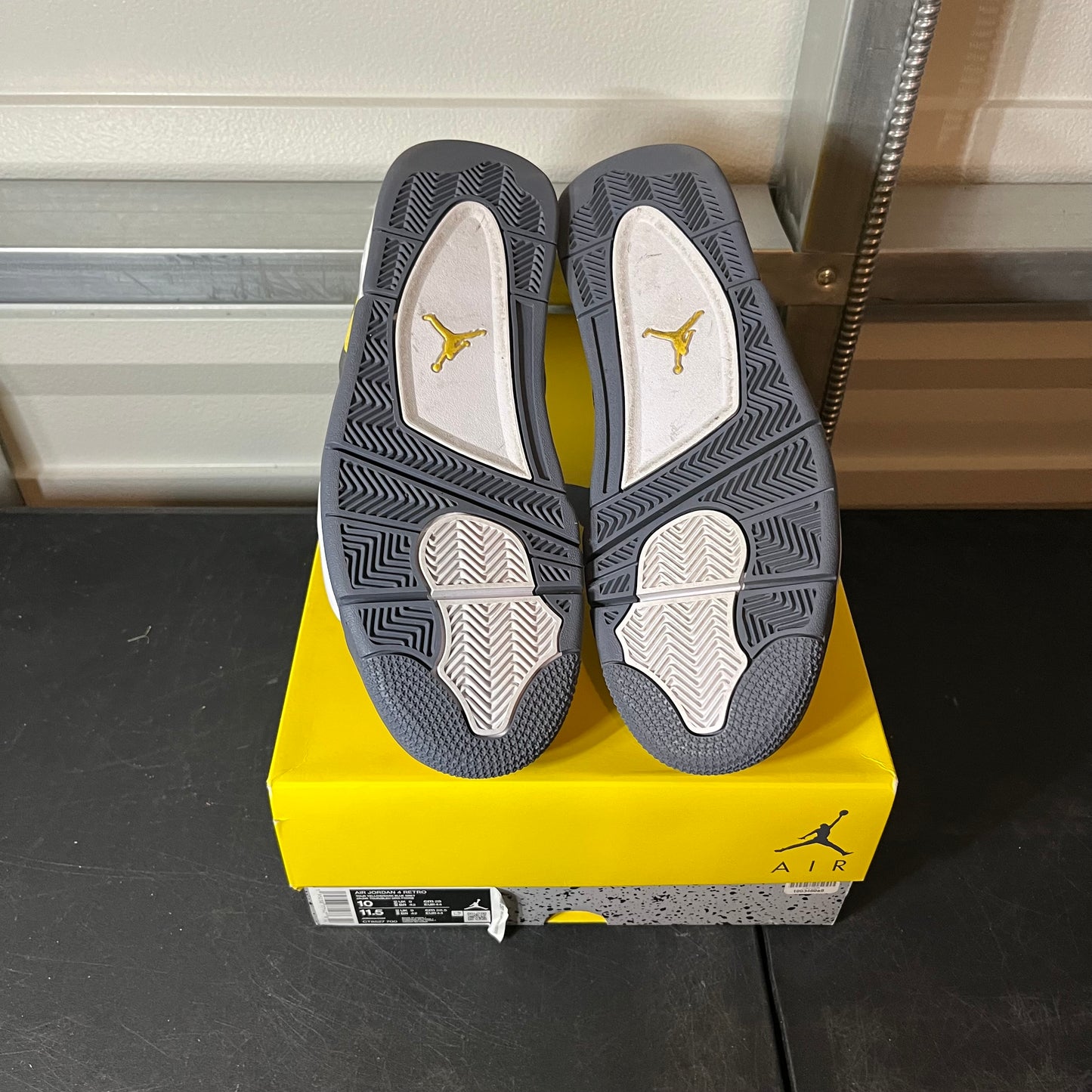 Size 10 - AJ 4 Lightning